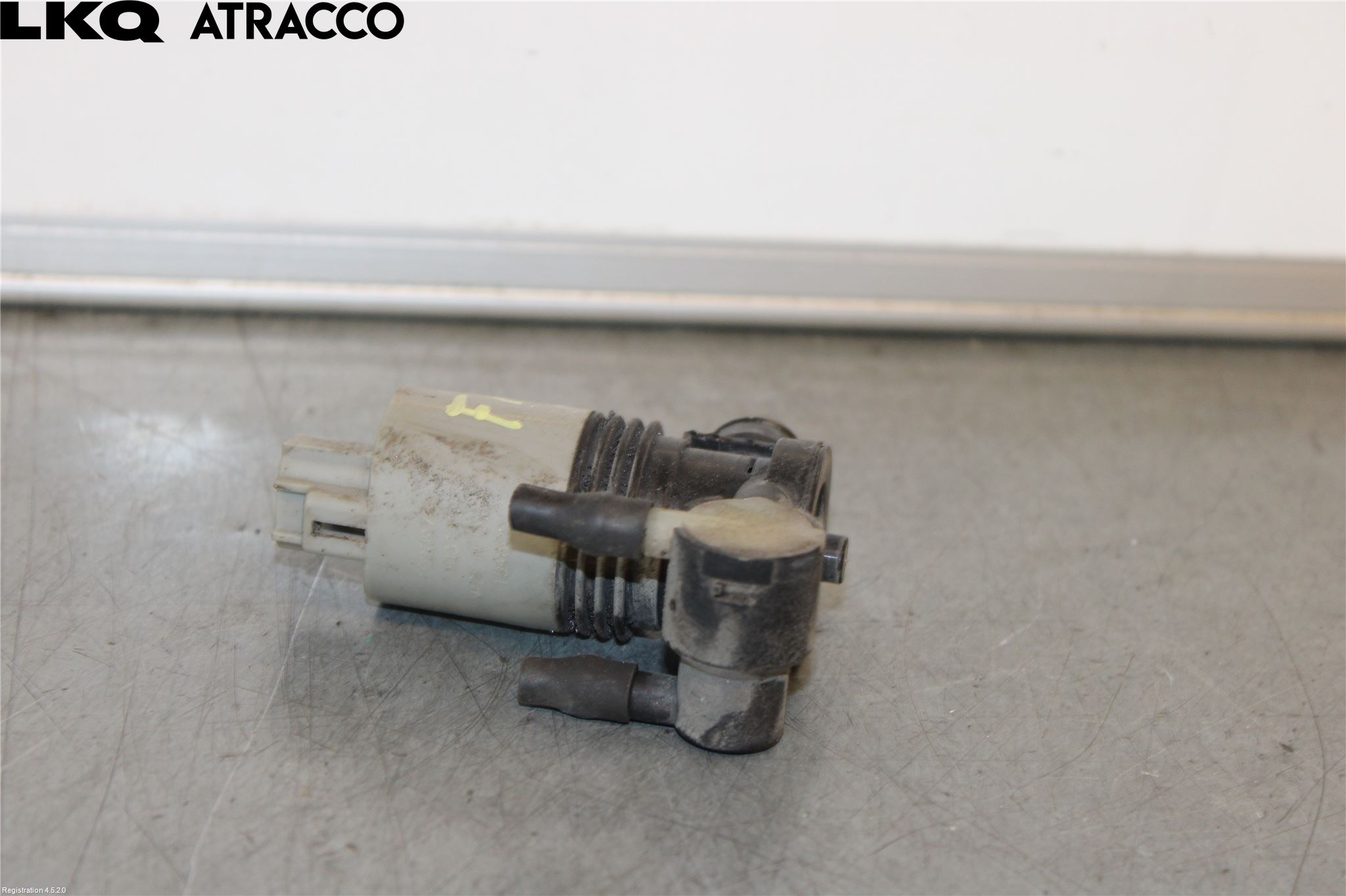 Toyota AURIS 13-19 Spylerpumpe Frontrute