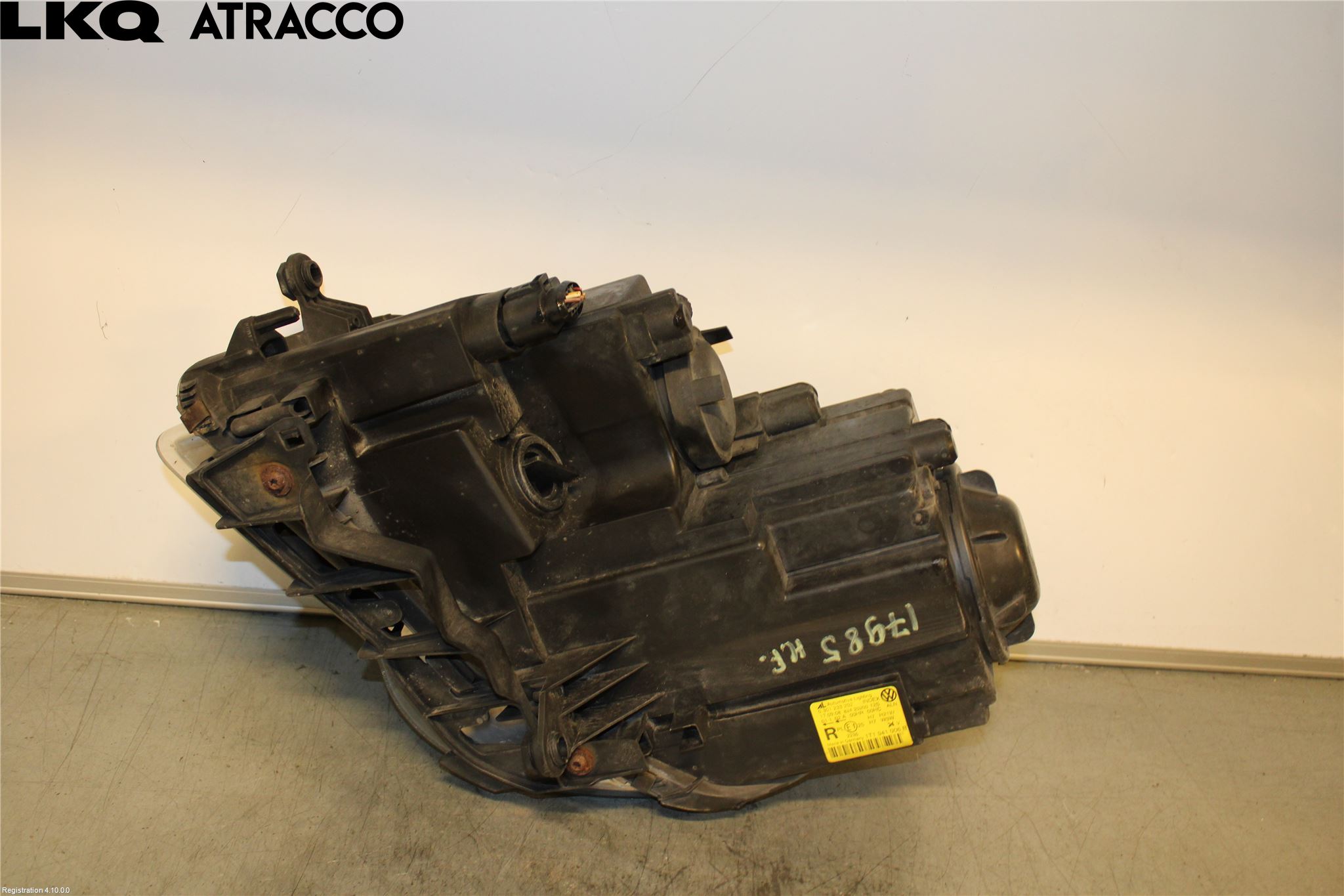 Volkswagen VW TOURAN 03-10 Frontlykt Høyre