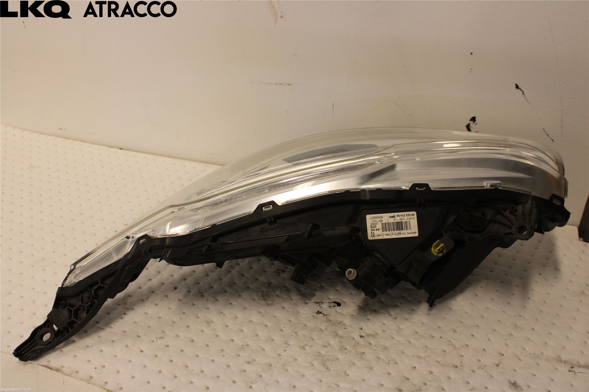 Peugeot 208 12-15 Frontlykt Venstre
