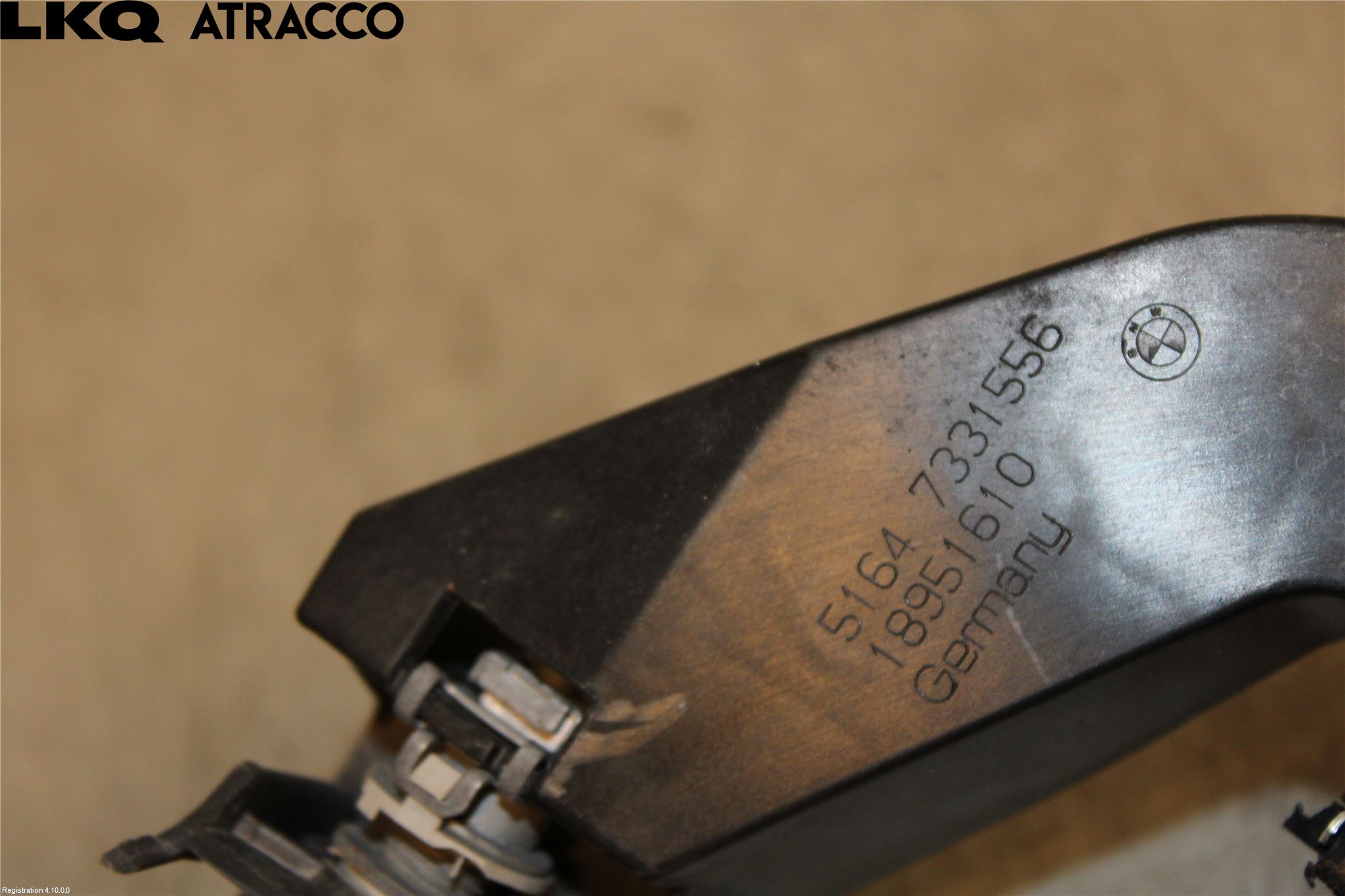 BMW i3 I01 13-22 Frontlykt Holder-Feste