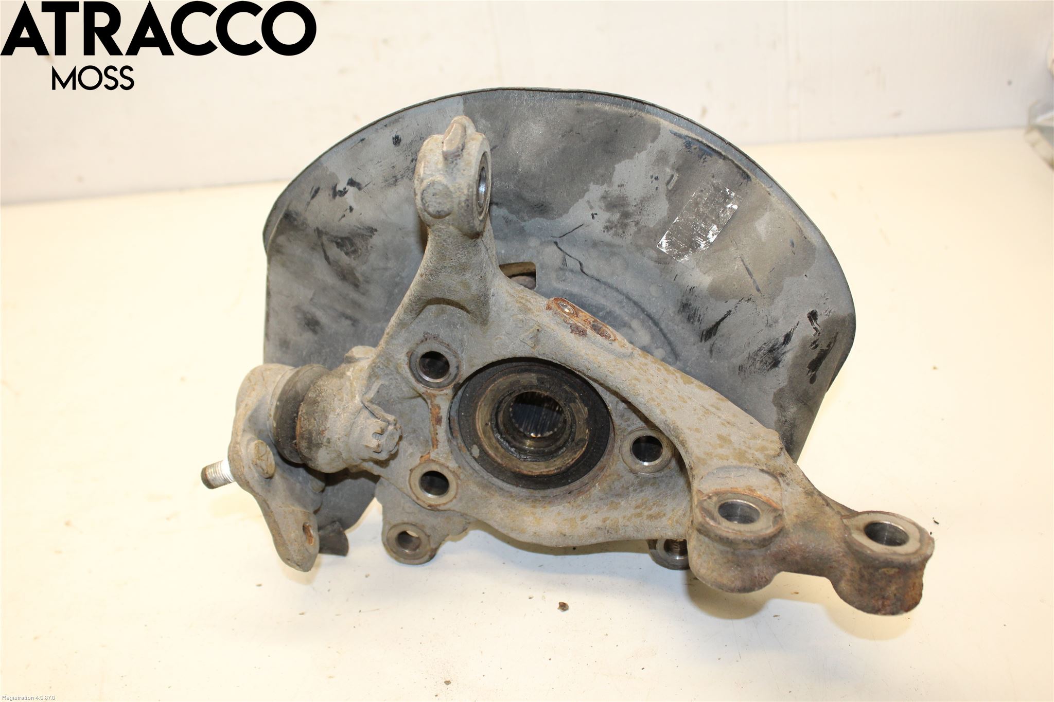 Toyota PRIUS (ZVW50) 16-21 Spindel Vf