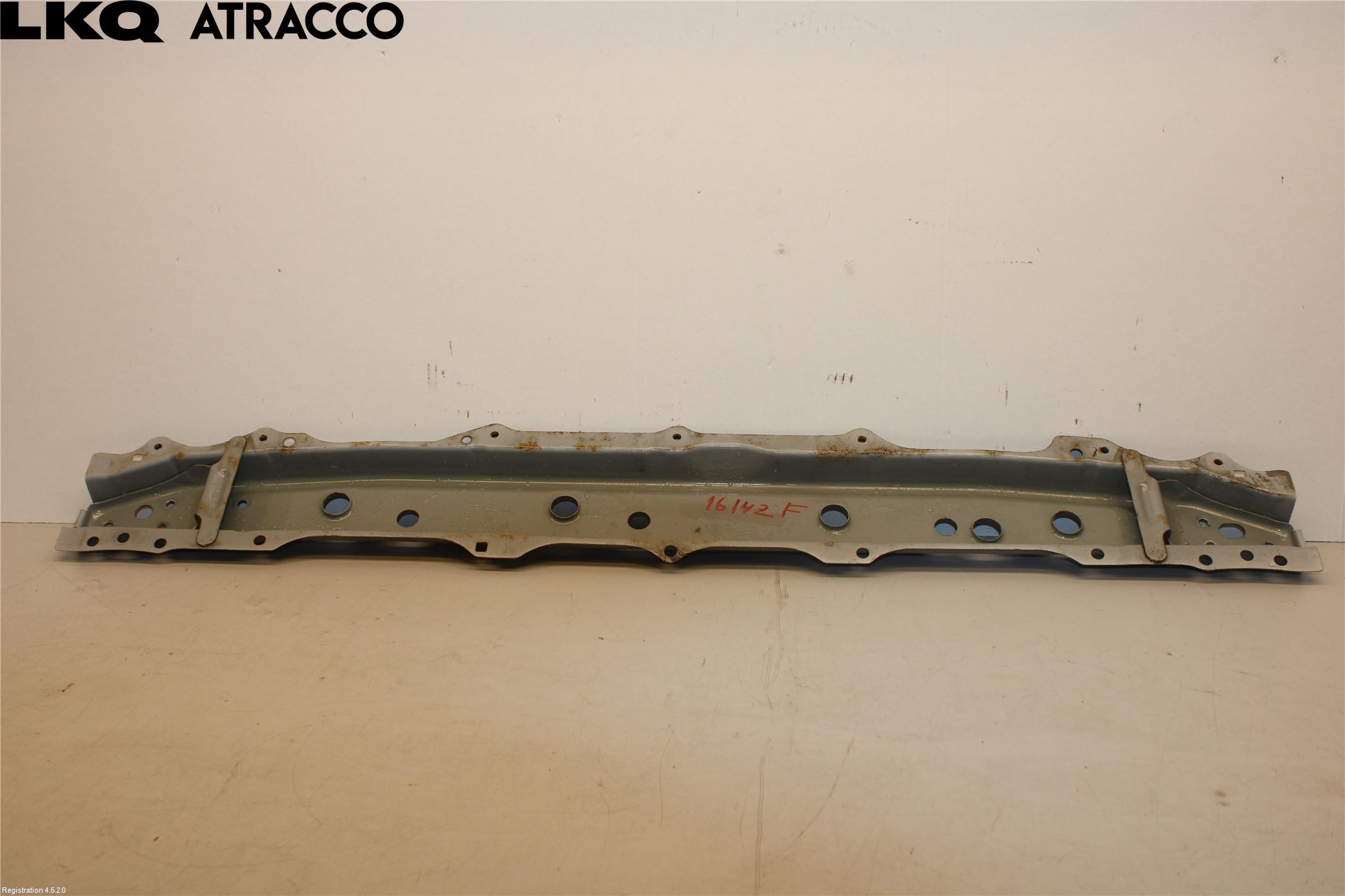 Toyota YARIS XP130 15-20 Frontplate Nedre