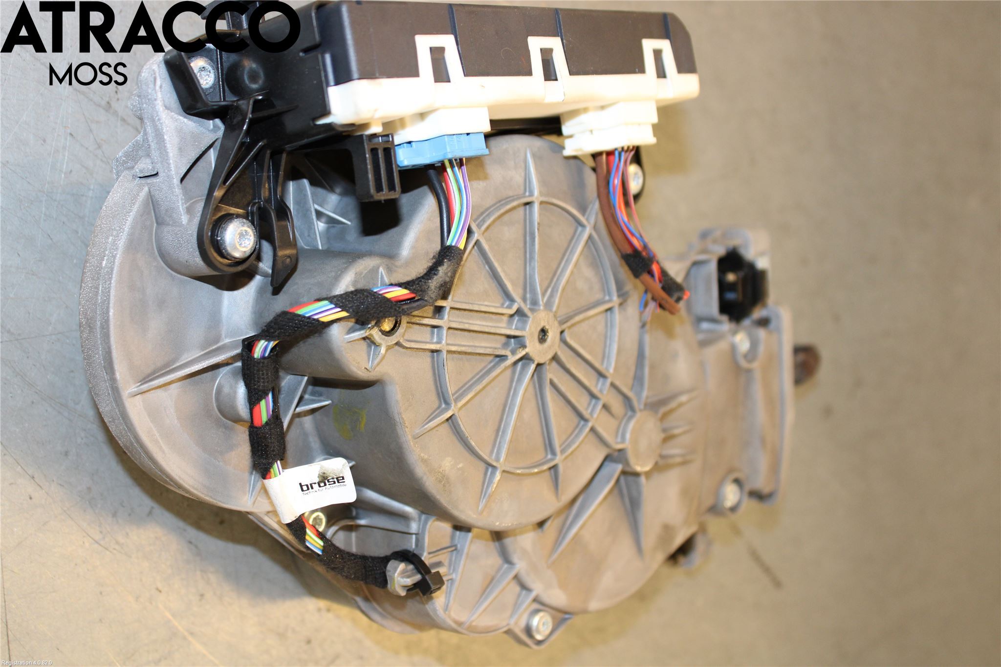 Mercedes-Benz MB C-KLASS (W205) 14-21 Baklukeåpner Automatisk