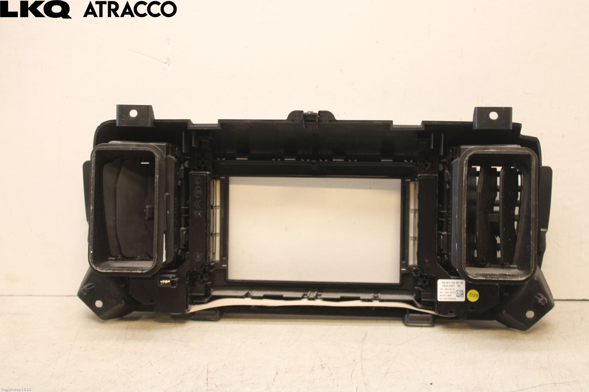 Toyota PROACE II 16- Dashbord Kanal - Dyse