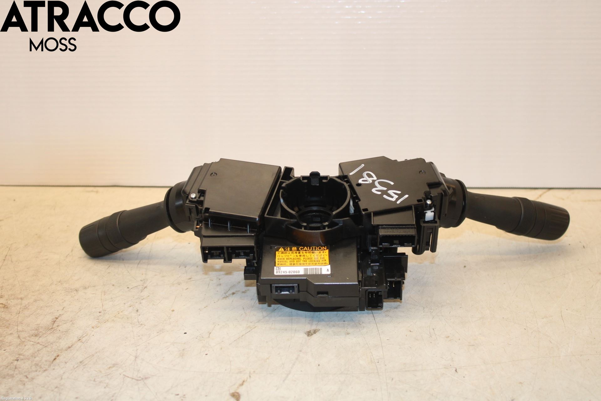 Toyota AURIS 13-19 Bryter Ratt Kombi H Og V