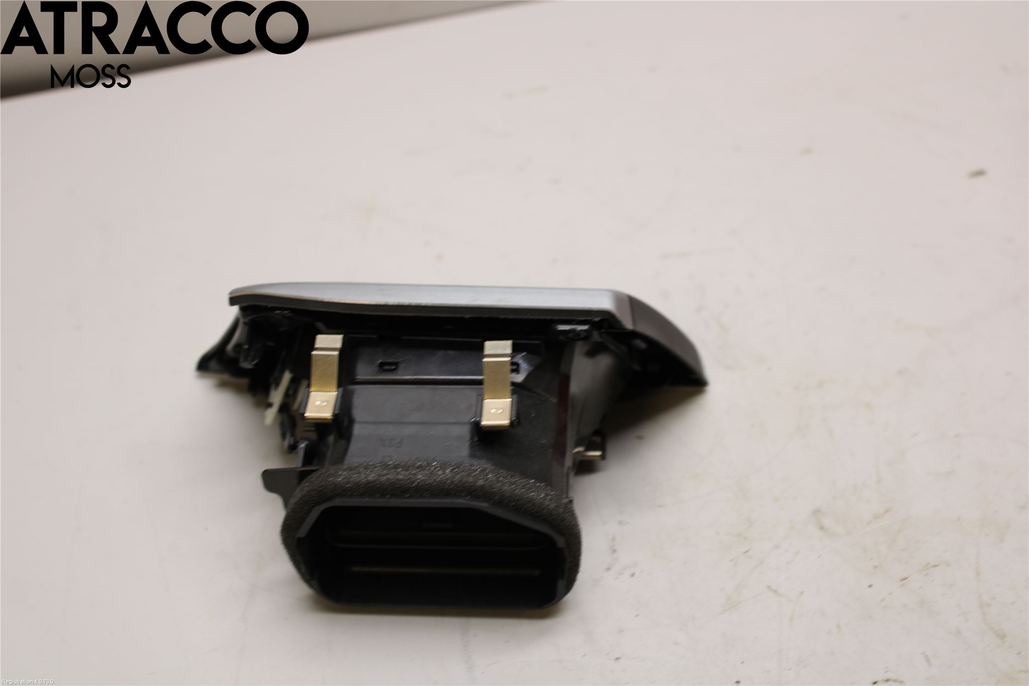BMW 3 F30/F31/F80 12-19 Dashbord Kanal - Dyse