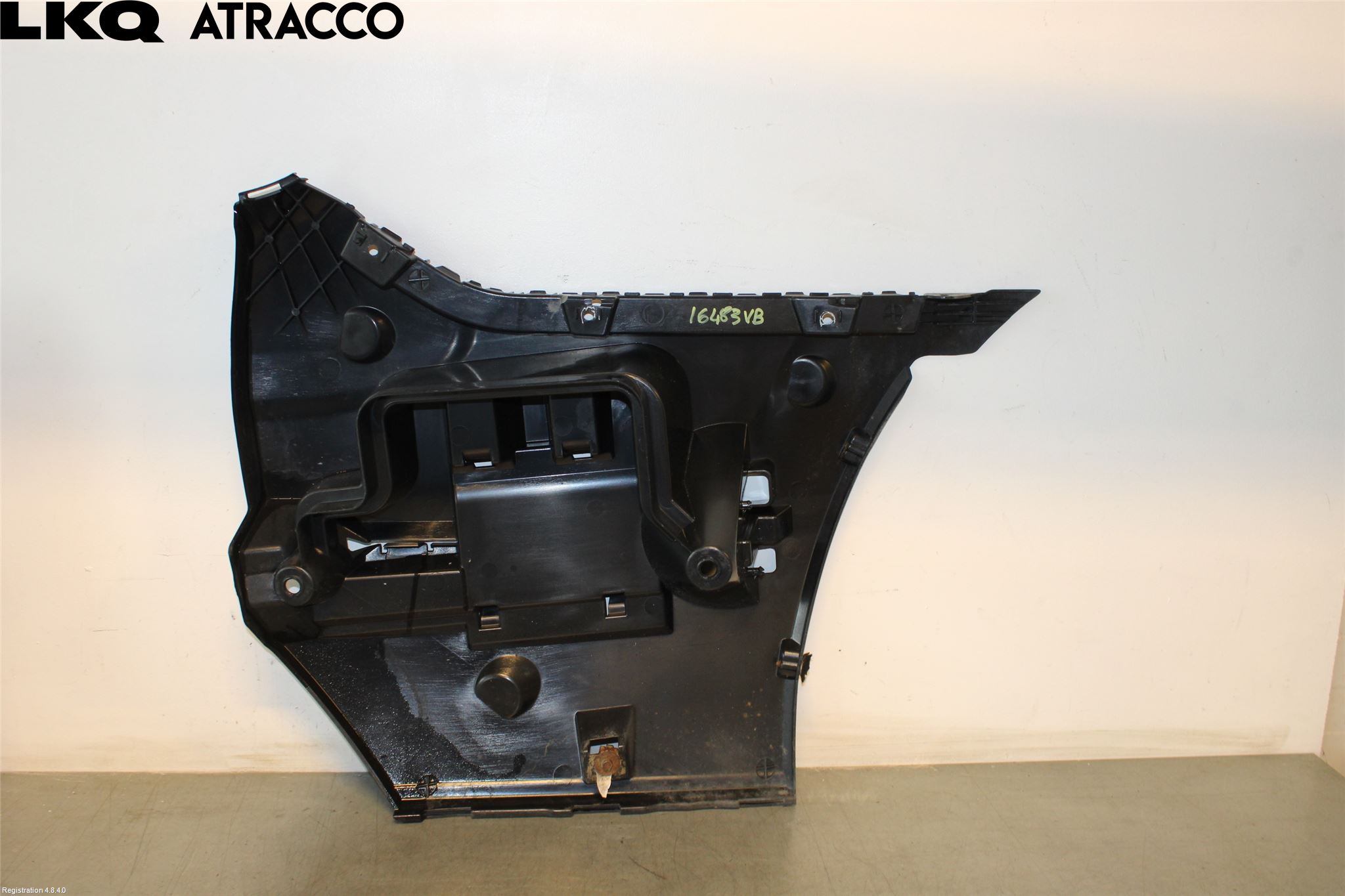 BMW 5 F10/F11/F18 09-17 Støtfangerfeste Bak Venstre