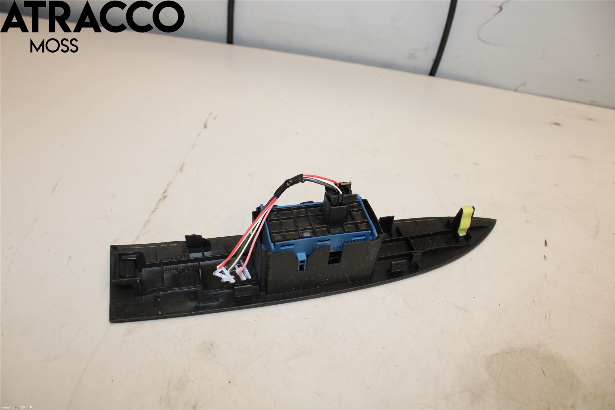 Toyota AVENSIS 09-15 Bryter Vindusheis