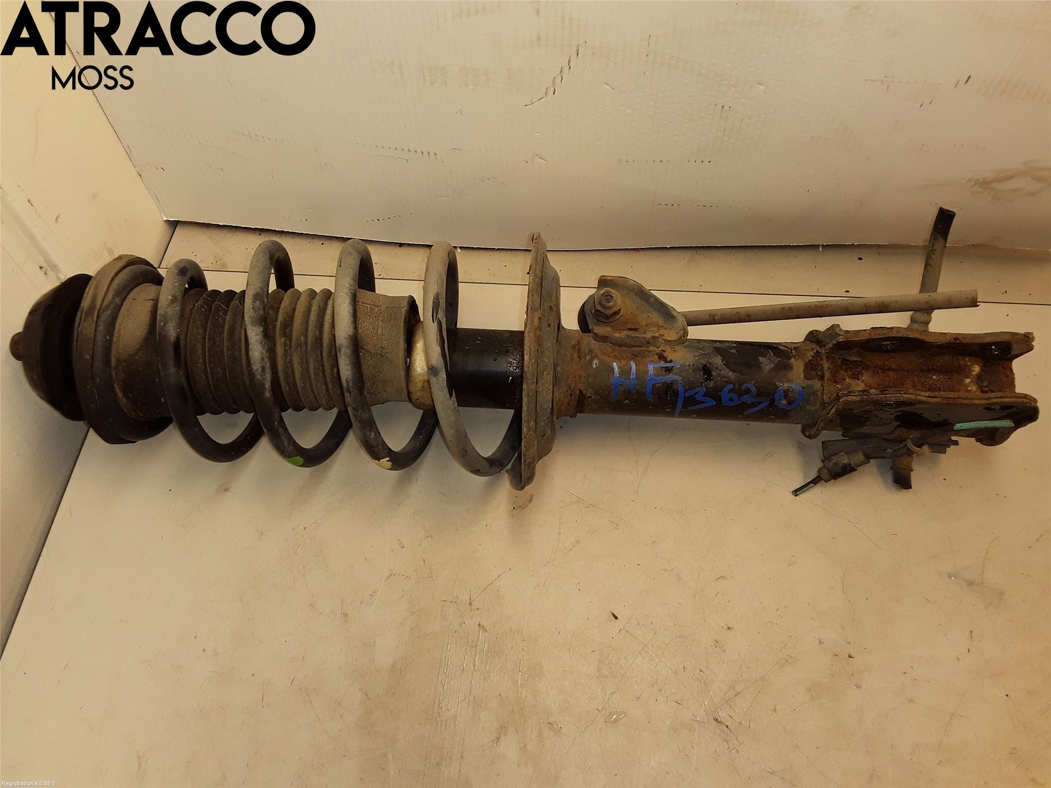 Toyota VERSO-S 11-16 Fjærbein Foran Høyre