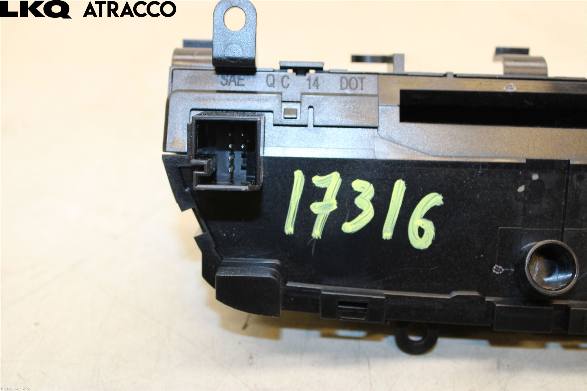 Mercedes-Benz MB C-KLASS (W205) 14-21 Stereo Radio Med Cd