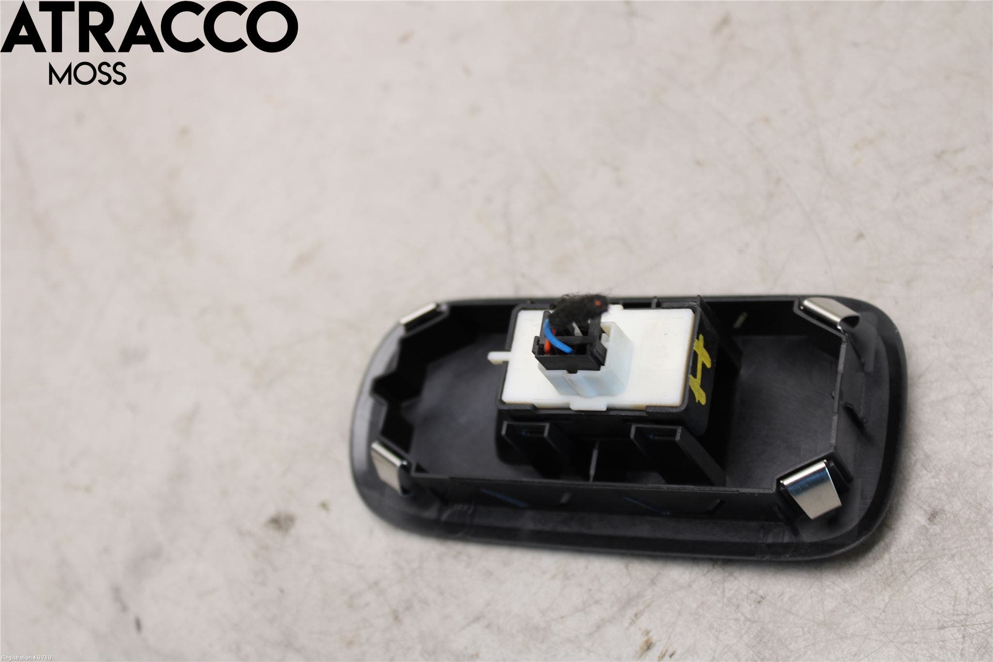 MAXUS EUNIQ5 MPV 21- Bryter Vindusheis