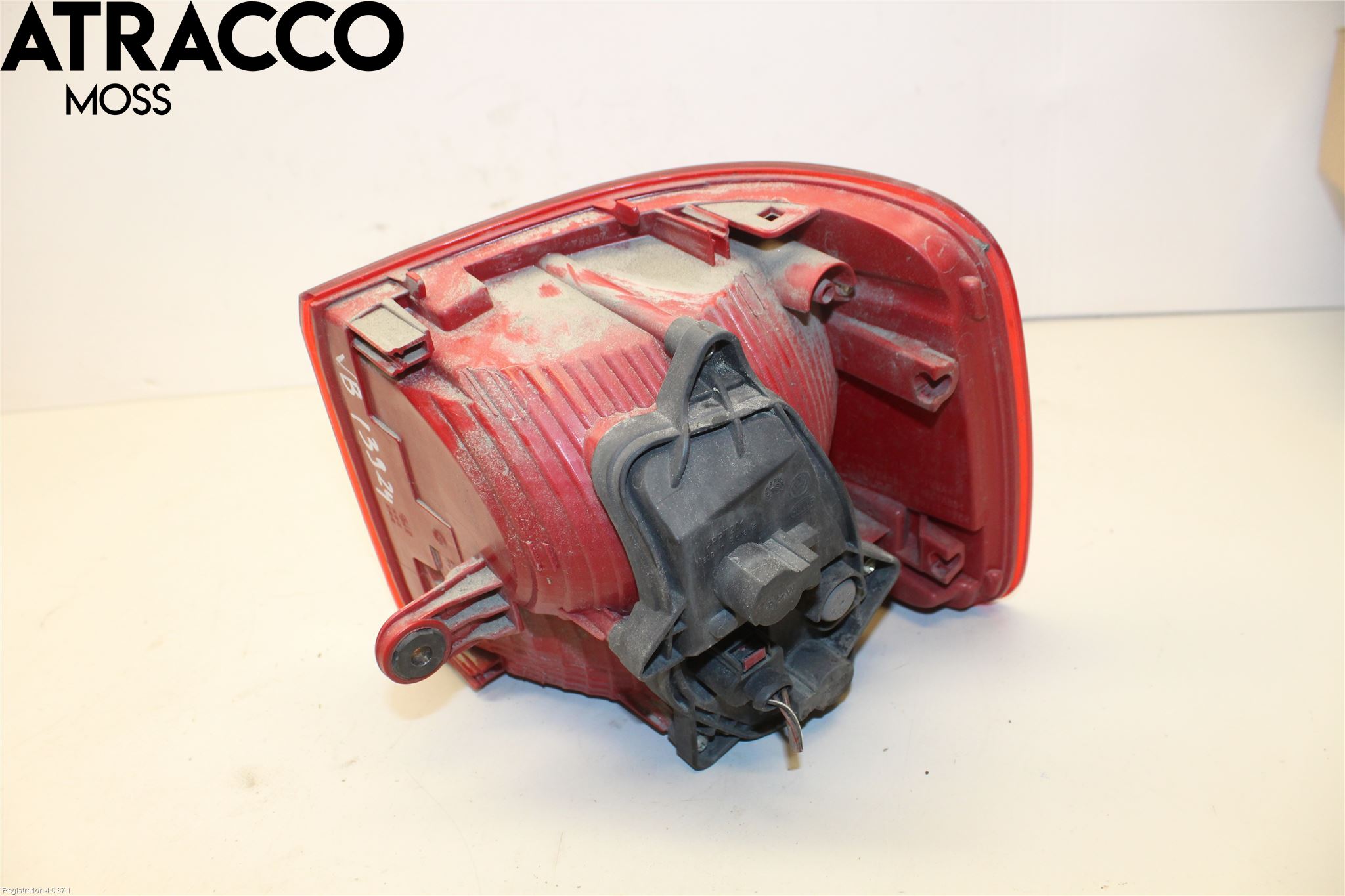 Volkswagen VW TOURAN 10-15 Baklykt Venstre