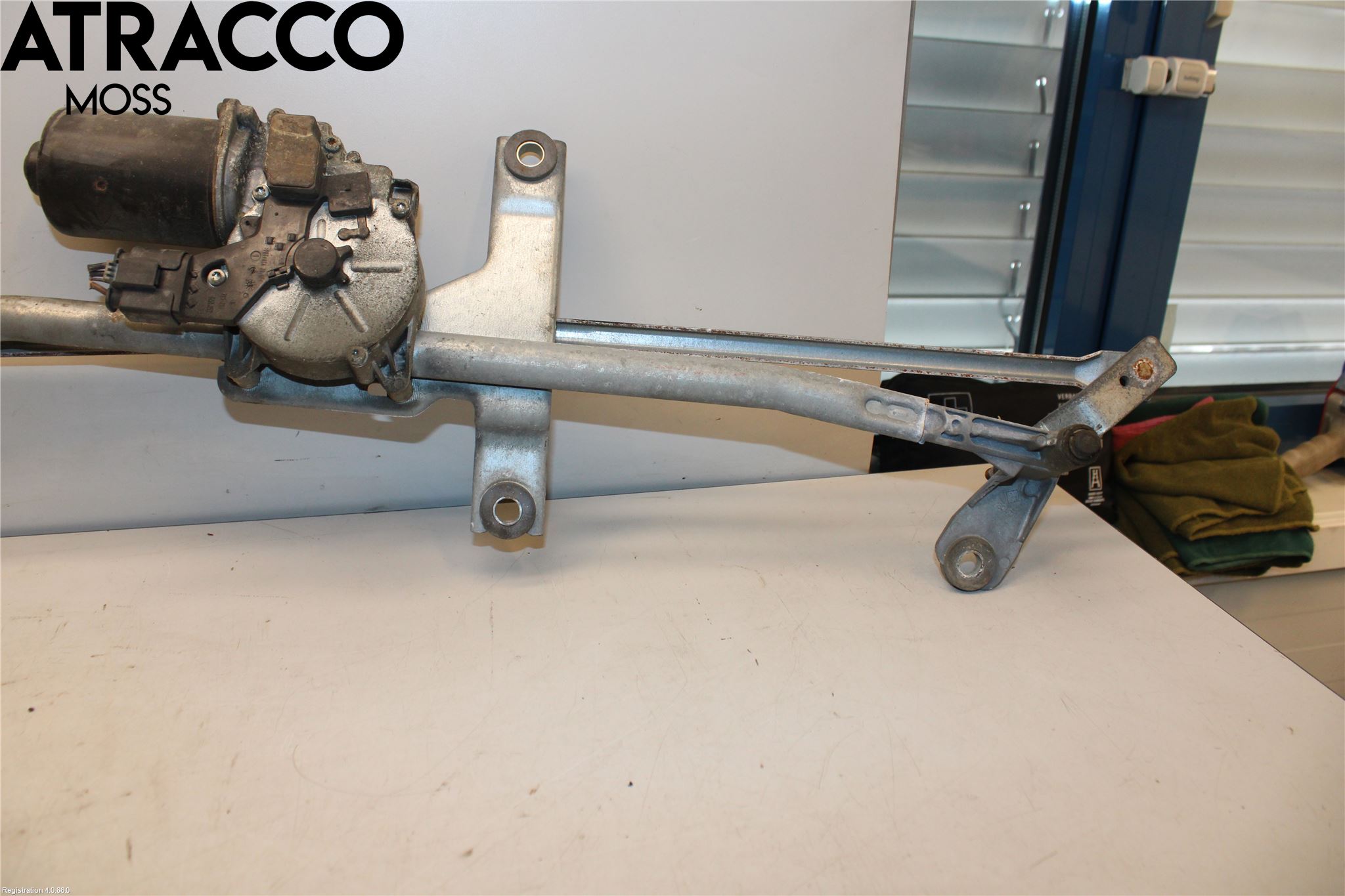 Mercedes-Benz MB VITO/VIANO (W639) 04-14 Viskermotor Frontrute