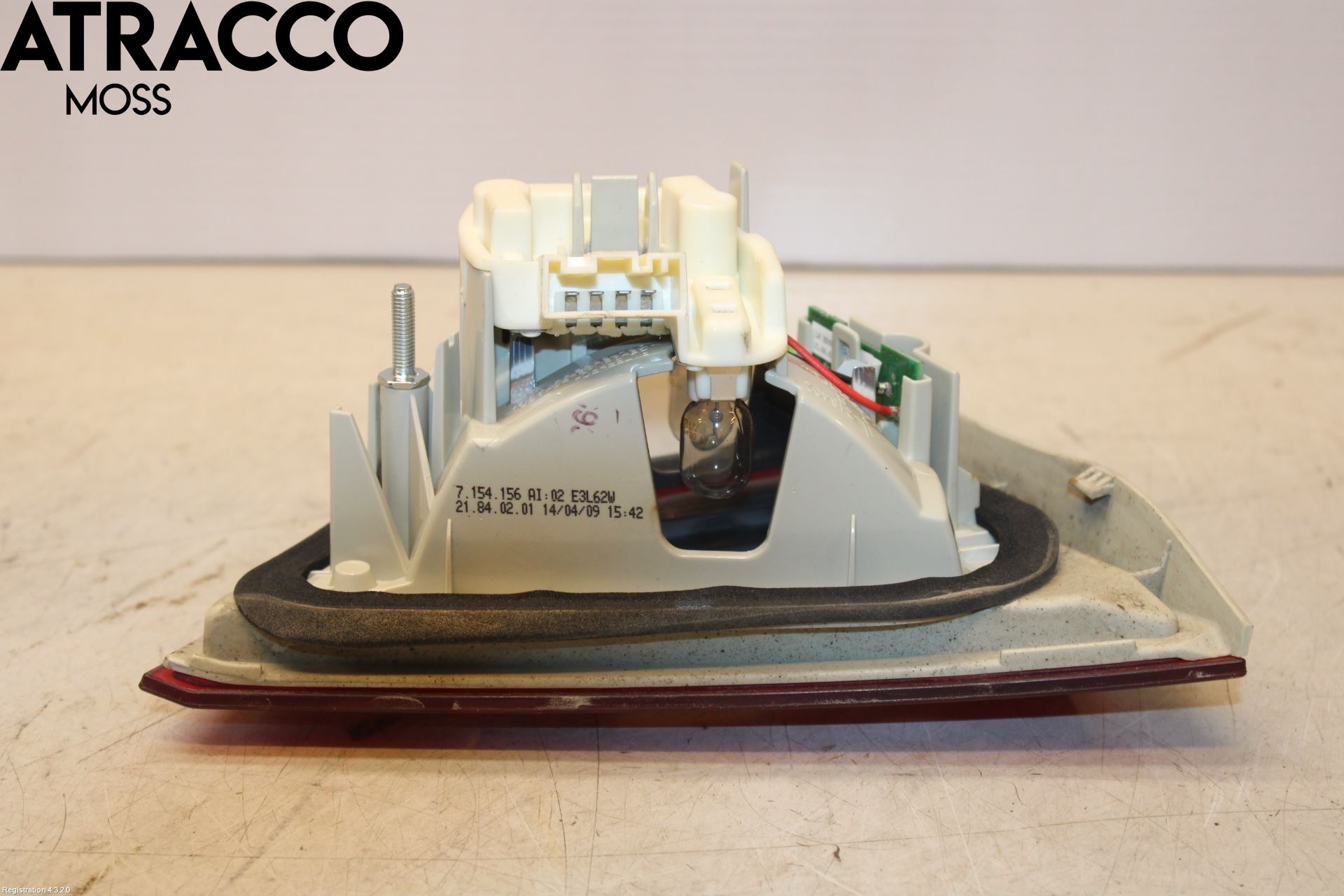 BMW 3 E90/91 SED/TOU 05-12 Baklykt Høyre  På Luke(Indre)