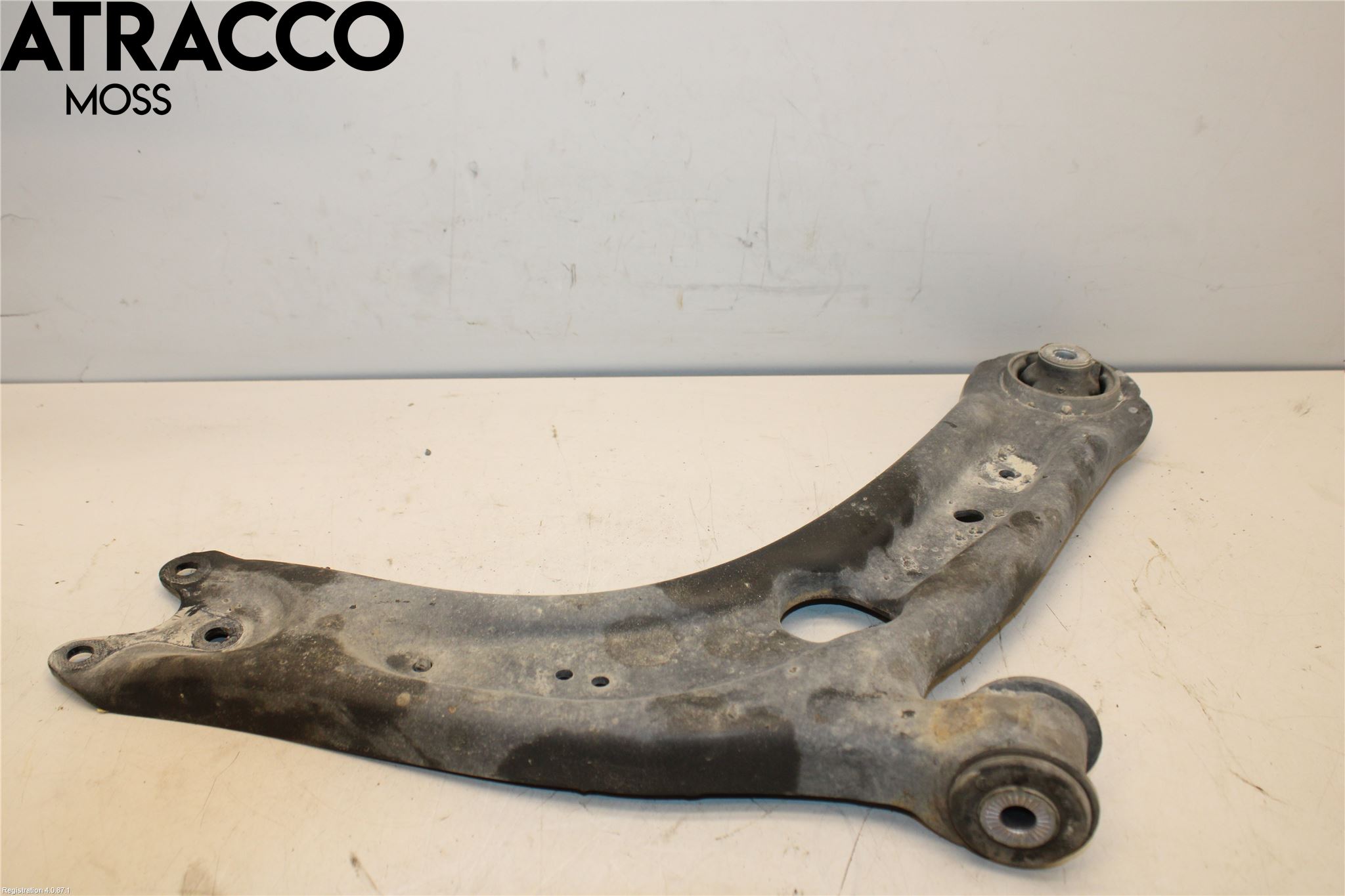 Volkswagen VW PASSAT 15-19 Bærearm Foran Høyre Nedre