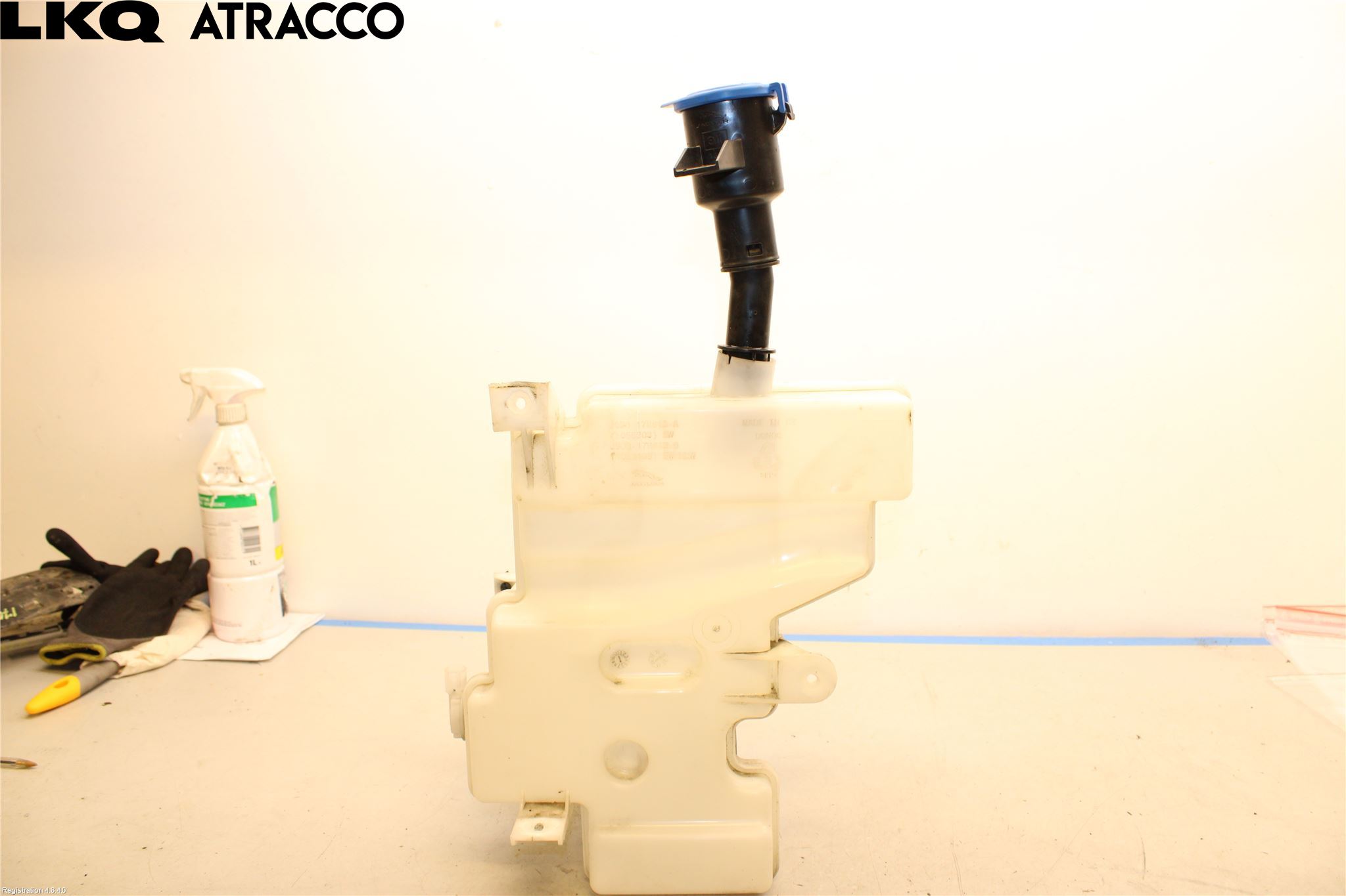 Jaguar I-PACE 18- Spylertank Lokk