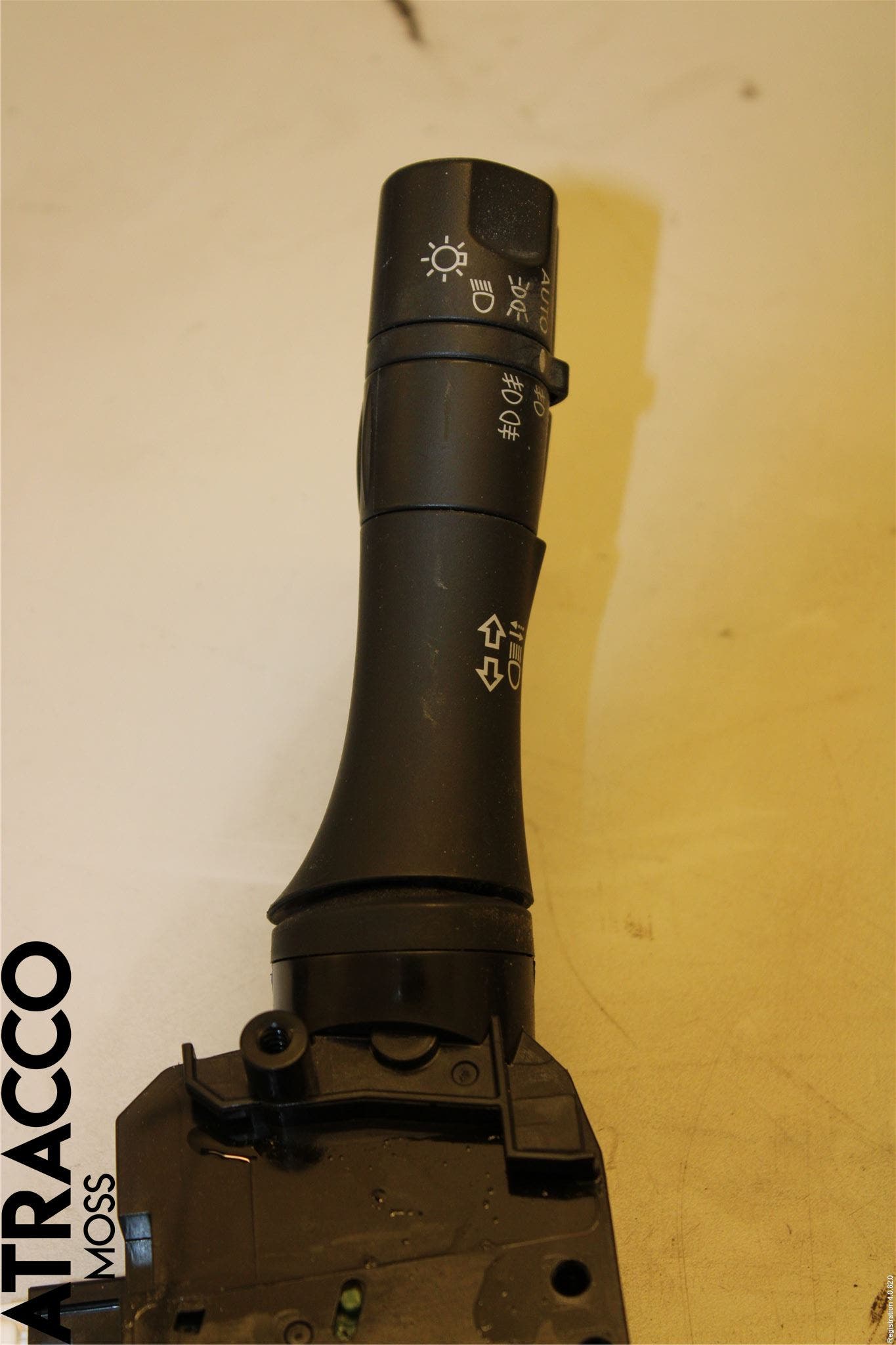 Nissan LEAF 11-17 Bryter Ratt Kombi H Og V