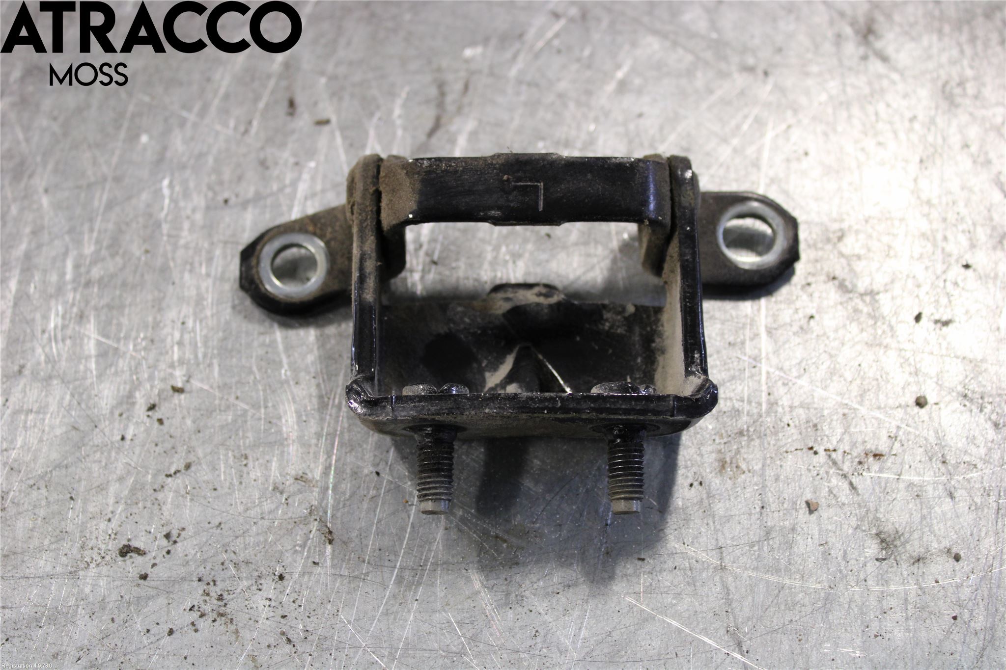 Nissan NAVARA 05-16 Dørhengsel