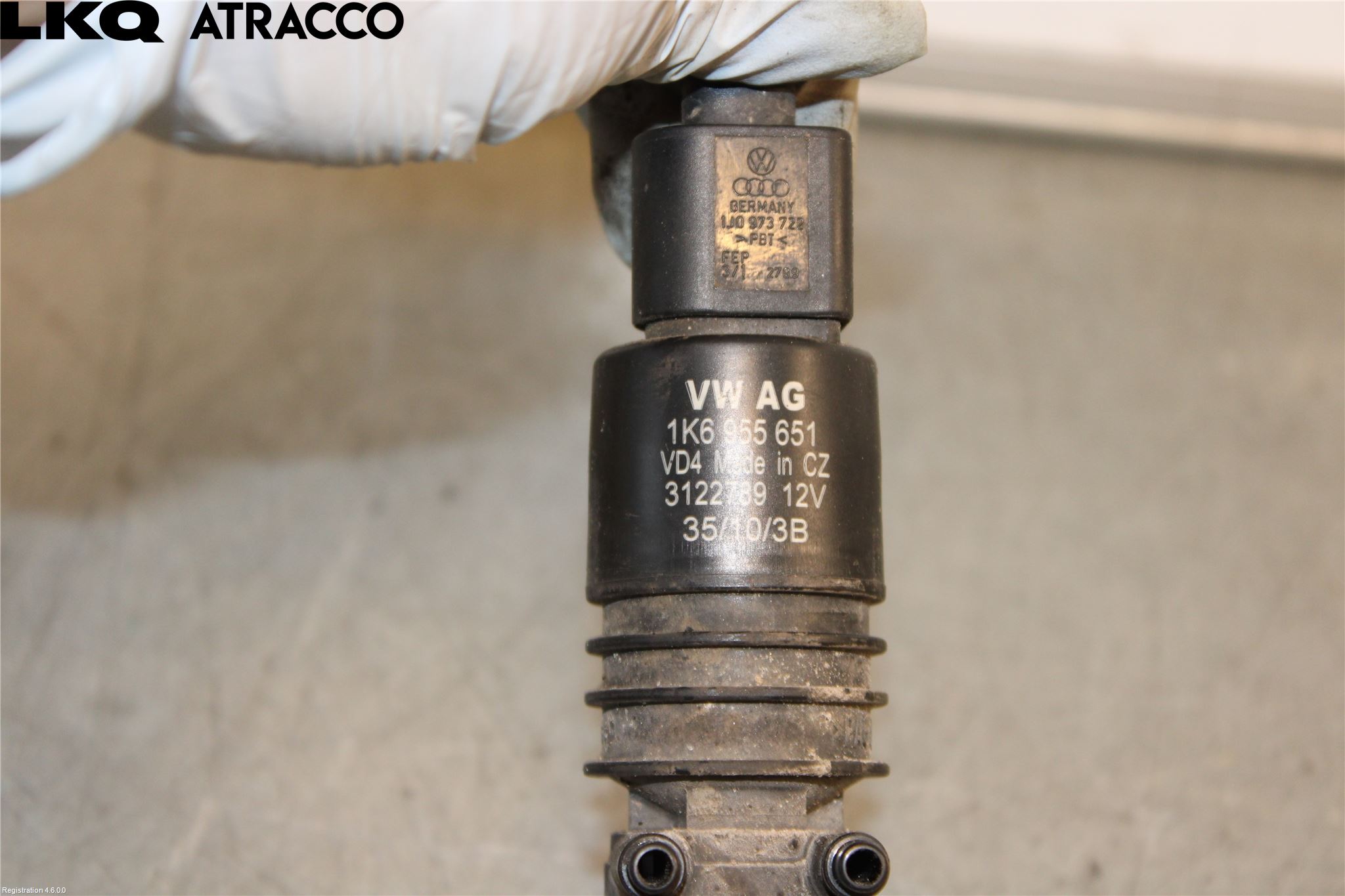 Volkswagen VW GOLF PLUS/CROSS GOLF 04-14 Spylerpumpe Frontrute