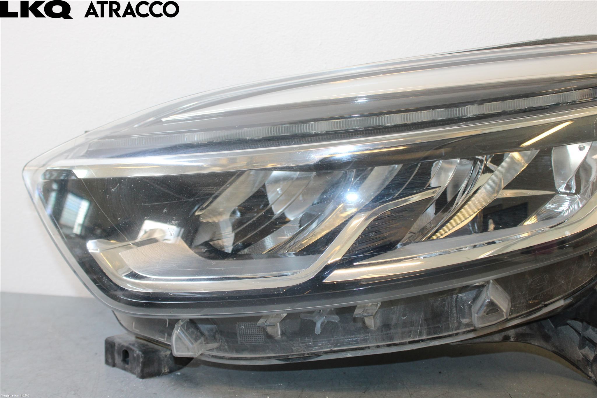 Renault CAPTUR 13-19 Frontlykt Venstre