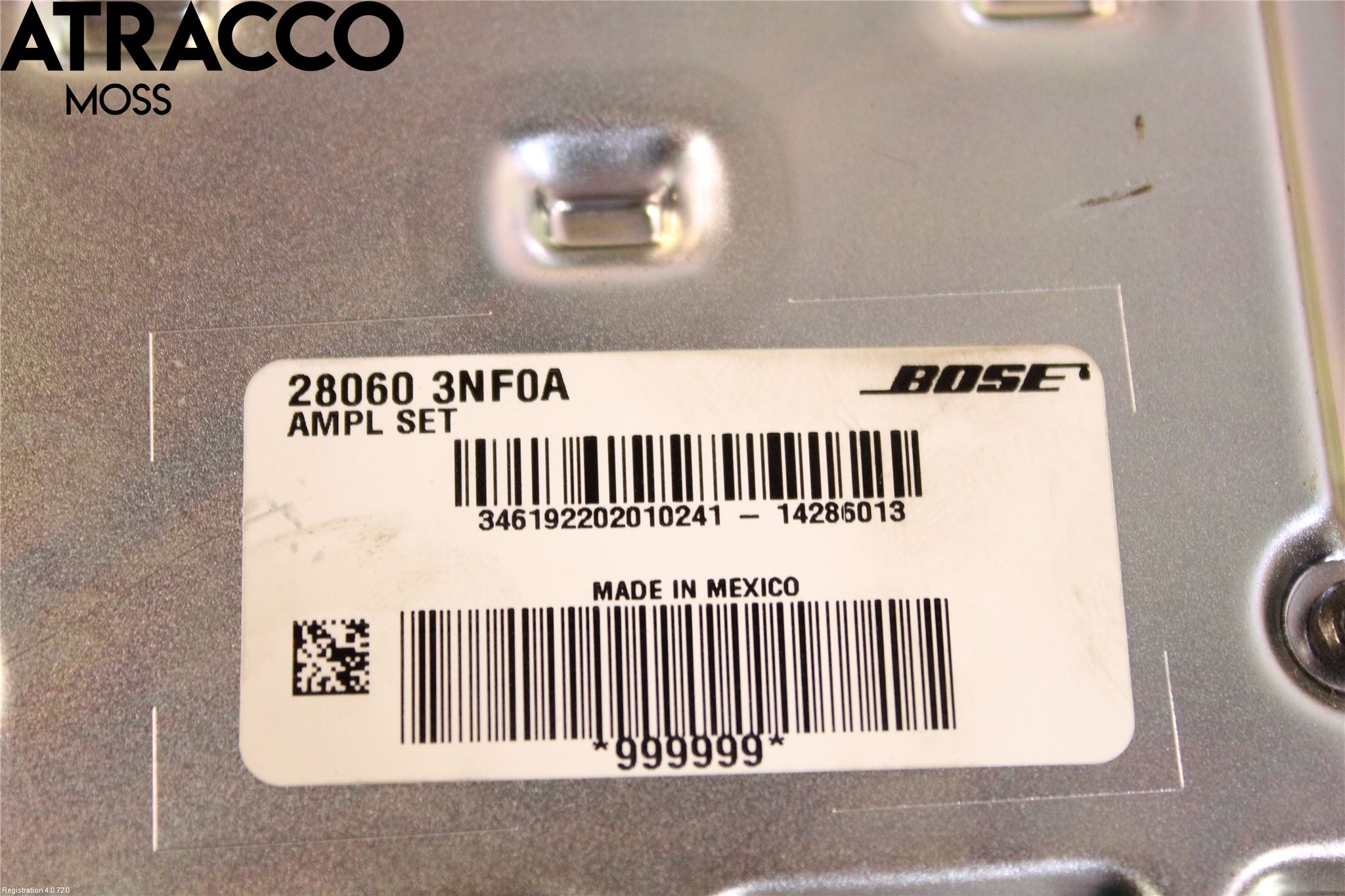 Nissan LEAF 11-17 Stereo Forsterker