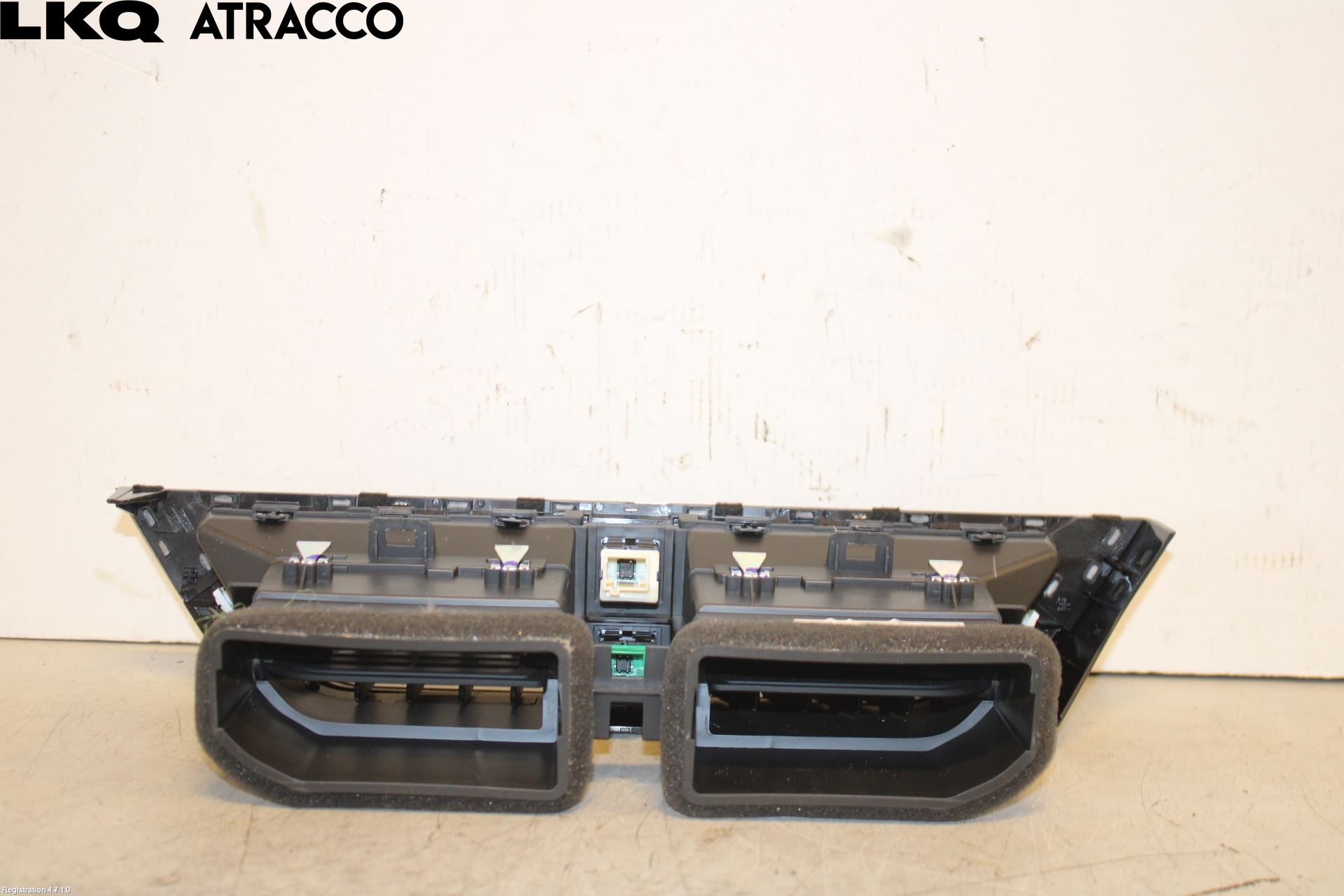 Citroen C4/E-C4 C4X/E-C4X III 21- Dashbord Kanal - Dyse