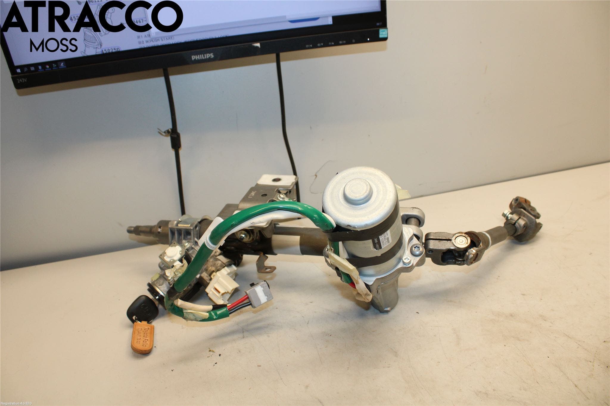 Toyota YARIS XP130 12-14 Rattakselaggregat Innebygd Servo