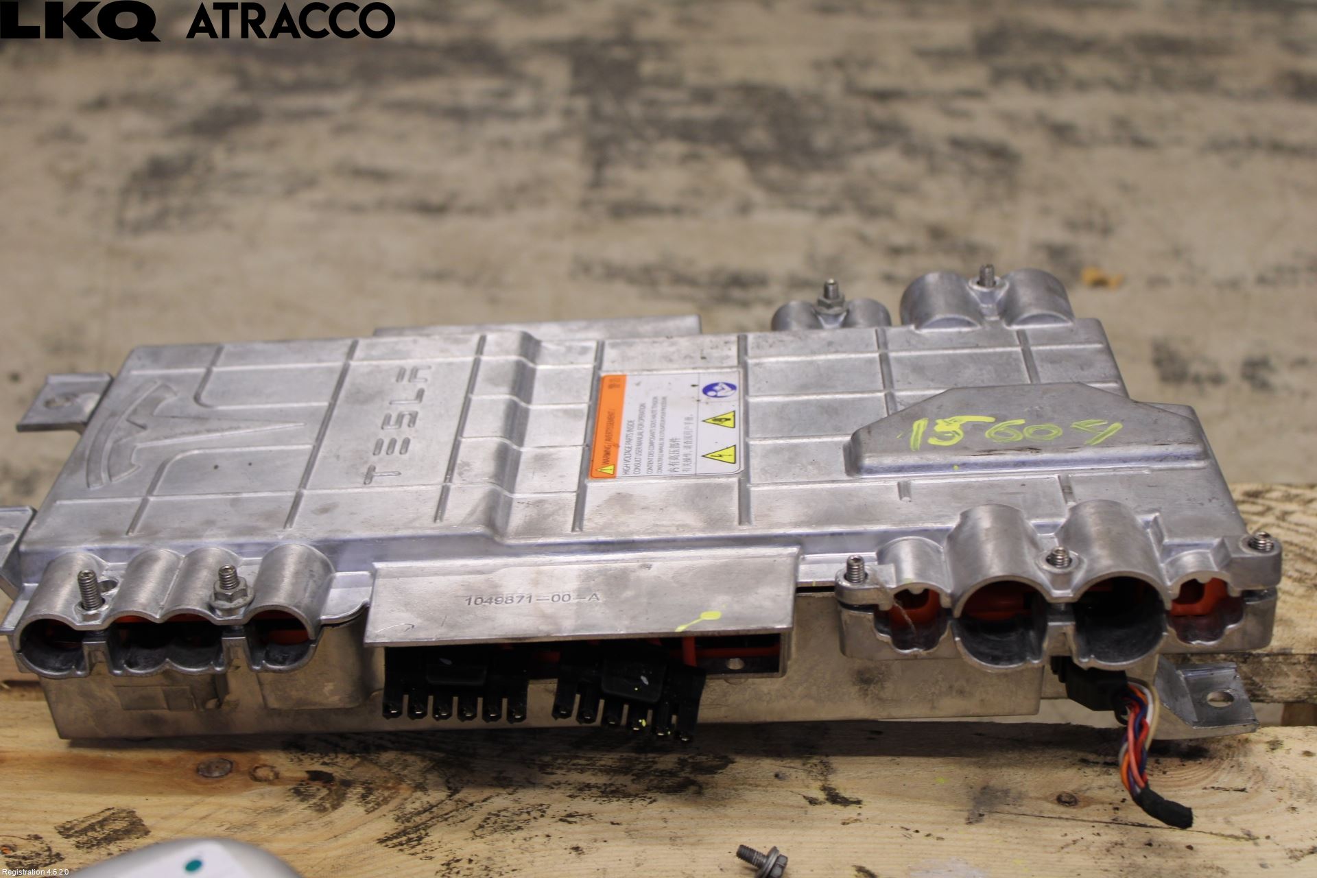 Tesla MODEL S 13- Inverter 12-)220V