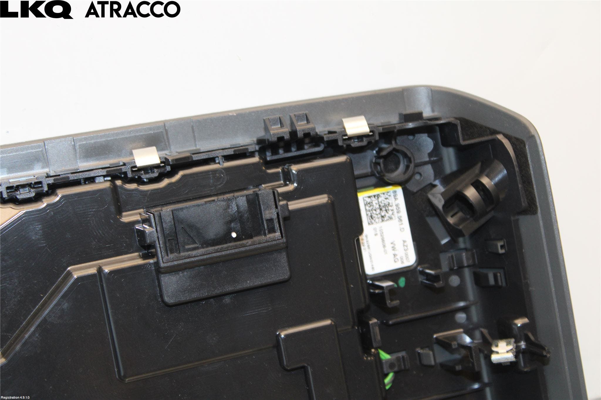 Audi Q4 E-TRON FZ 22- Innr Taklys