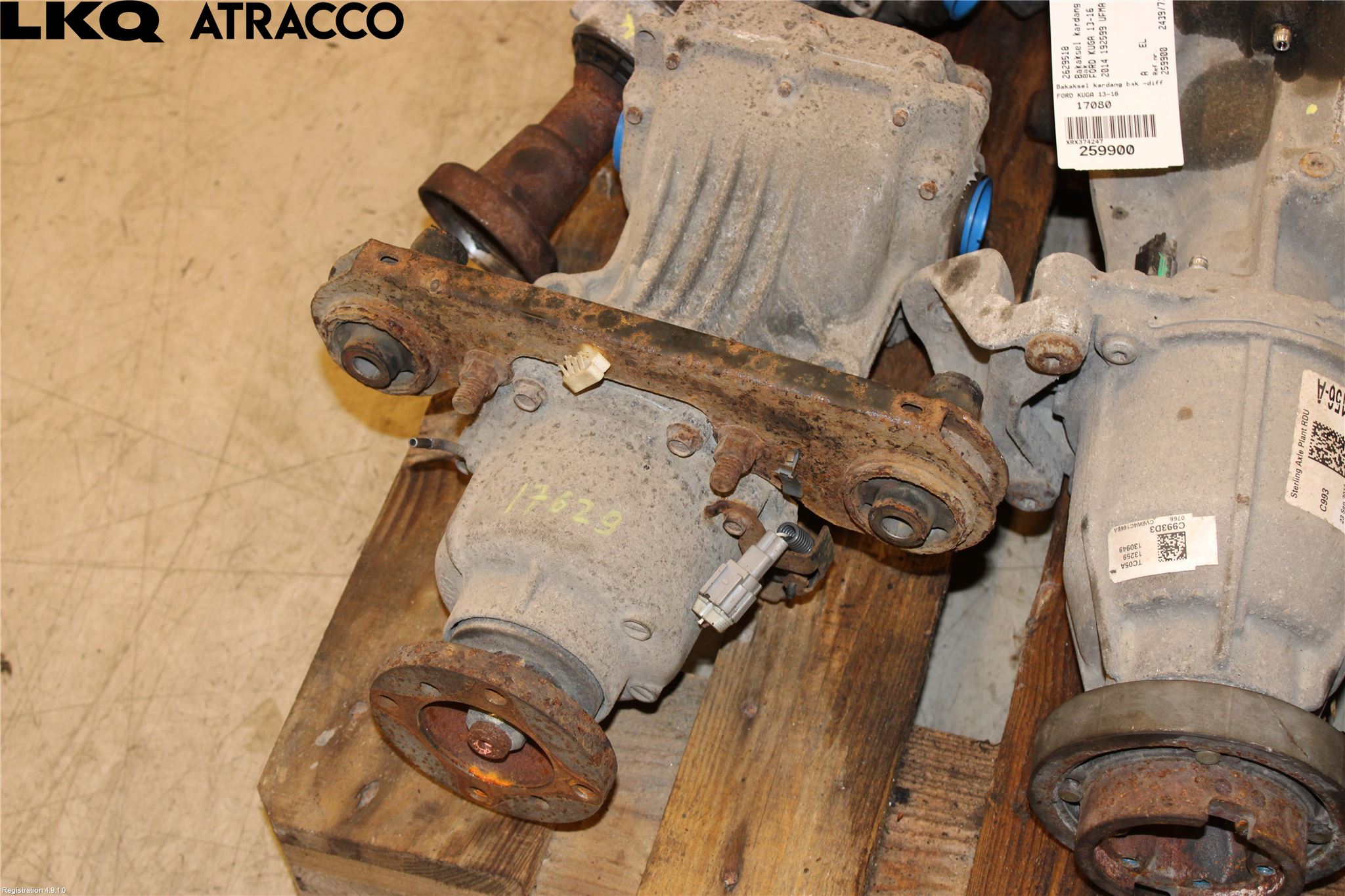 Dacia DUSTER 10-17 Bakaksel Kardang Bak -Diff