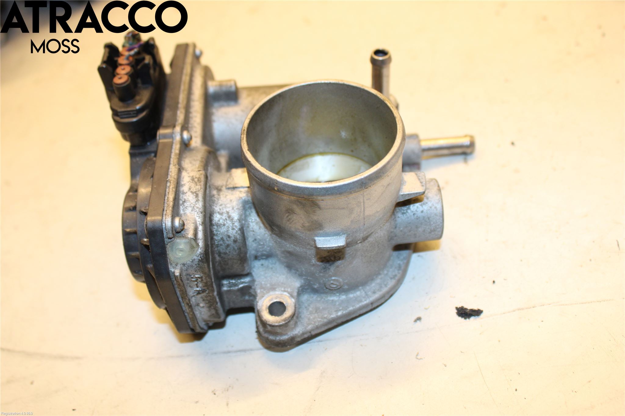 Toyota YARIS XP130 15-20 Inns Spjeldhus