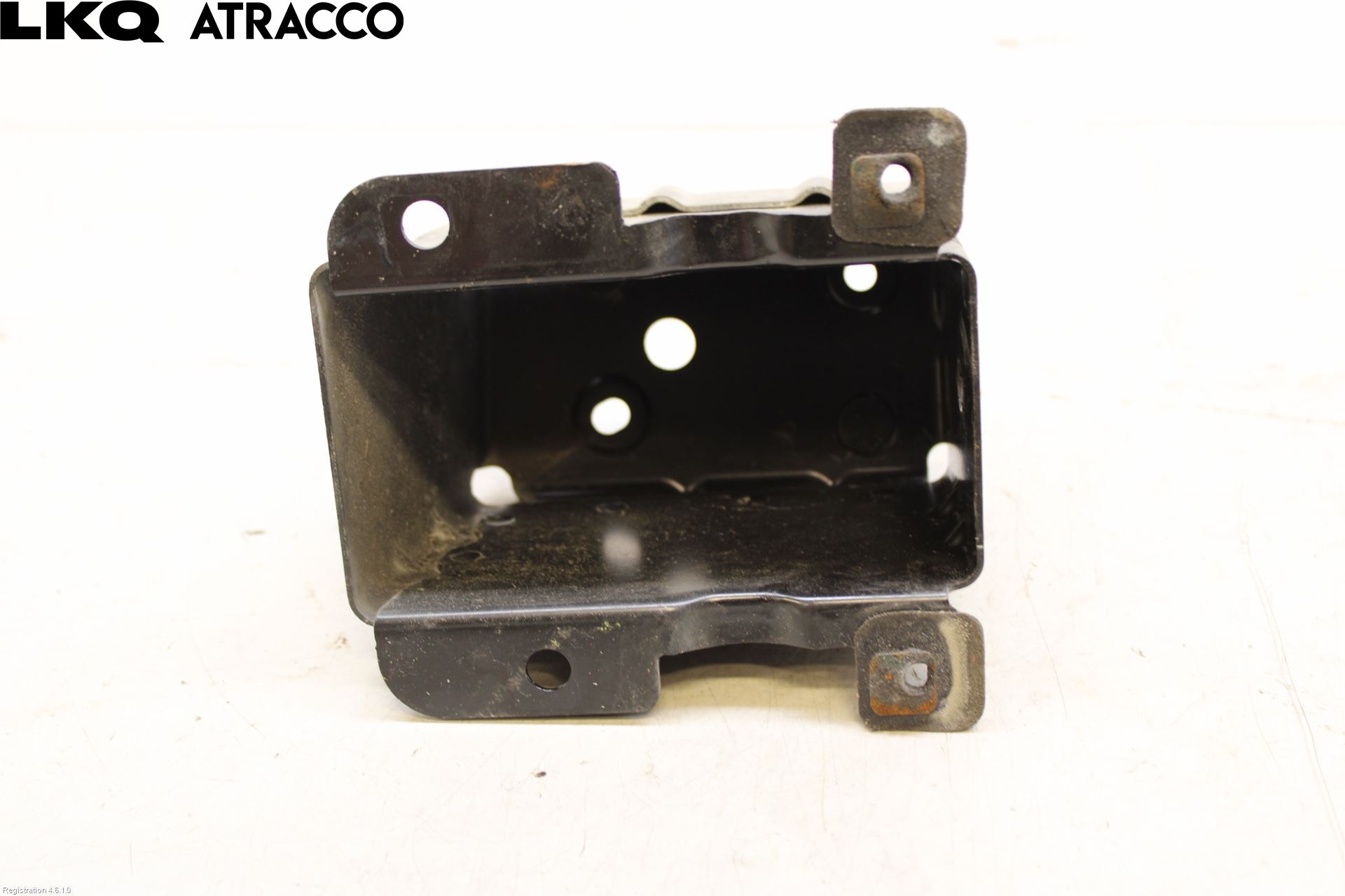 Nissan LEAF 18- Støtfanger Bak Feste