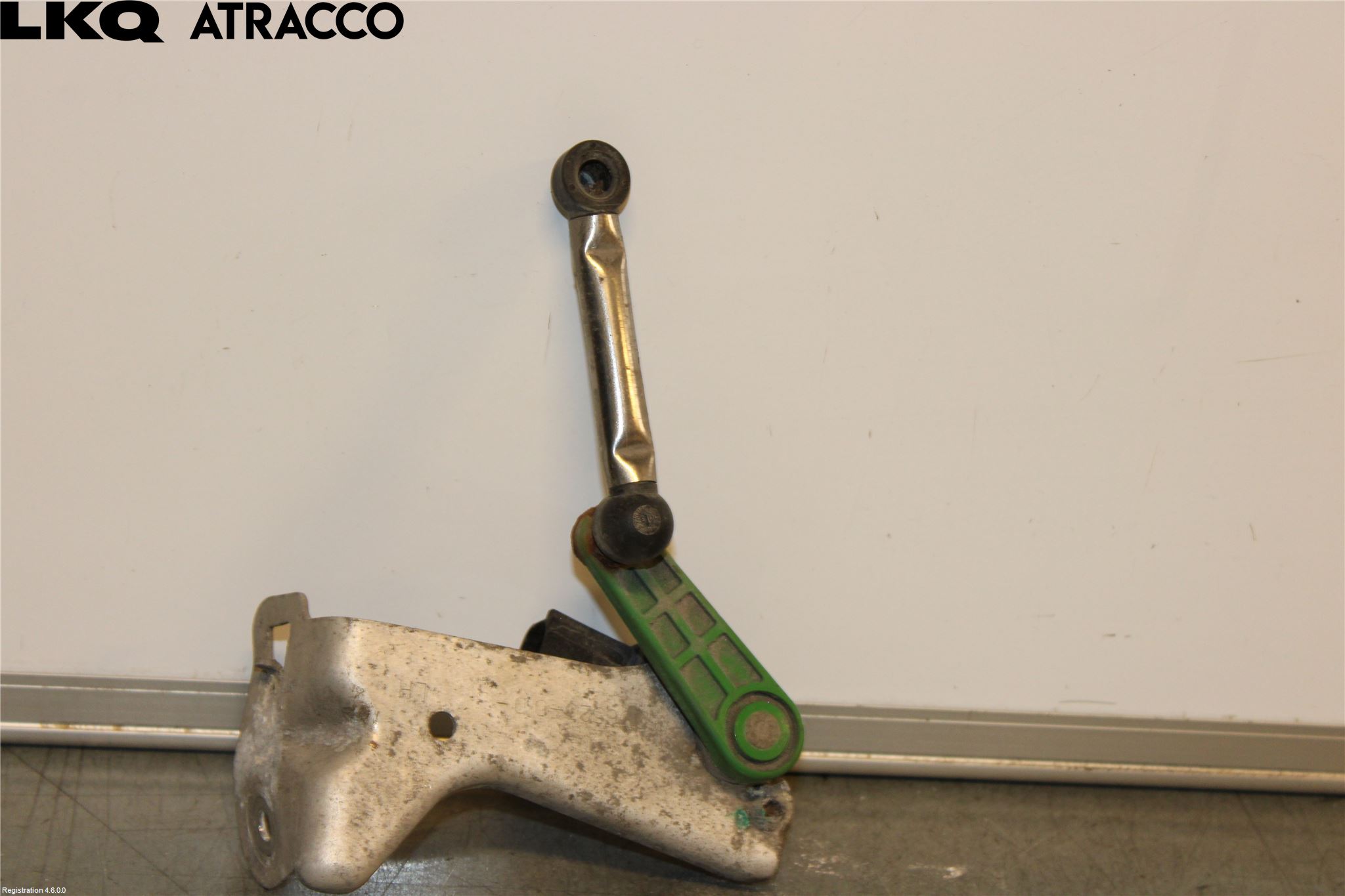 Tesla MODEL S 13- Nivåreg Sensor