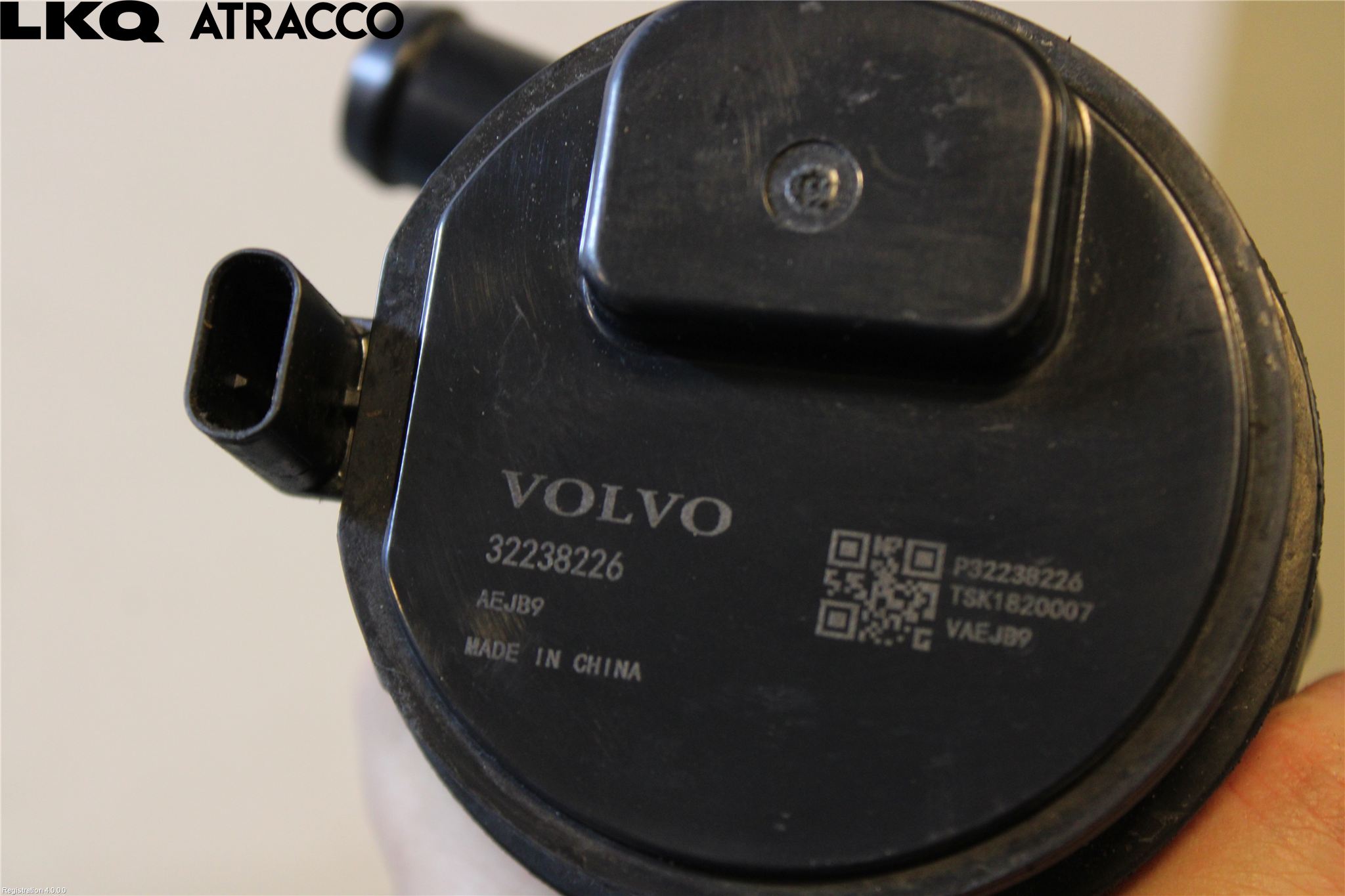 Volvo EX40 25- Vannpumpe