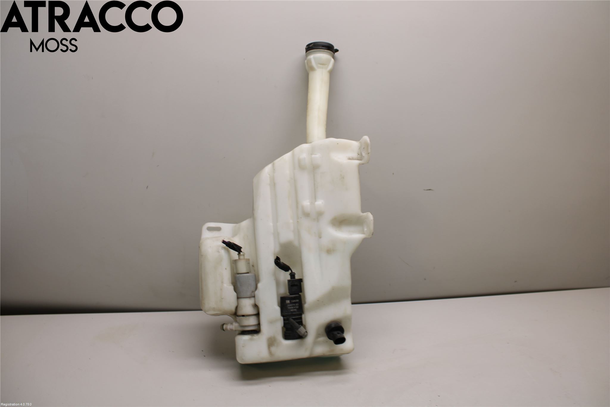 Opel INSIGNIA 09-16 Spylerbeholder Frontrute-Lykte