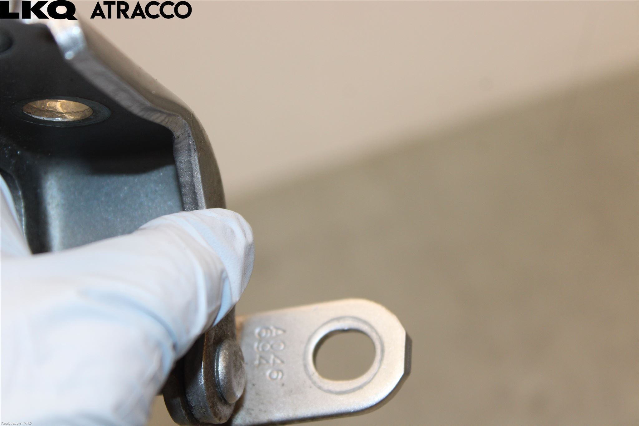 Toyota RAV4 19- Dørhengsel