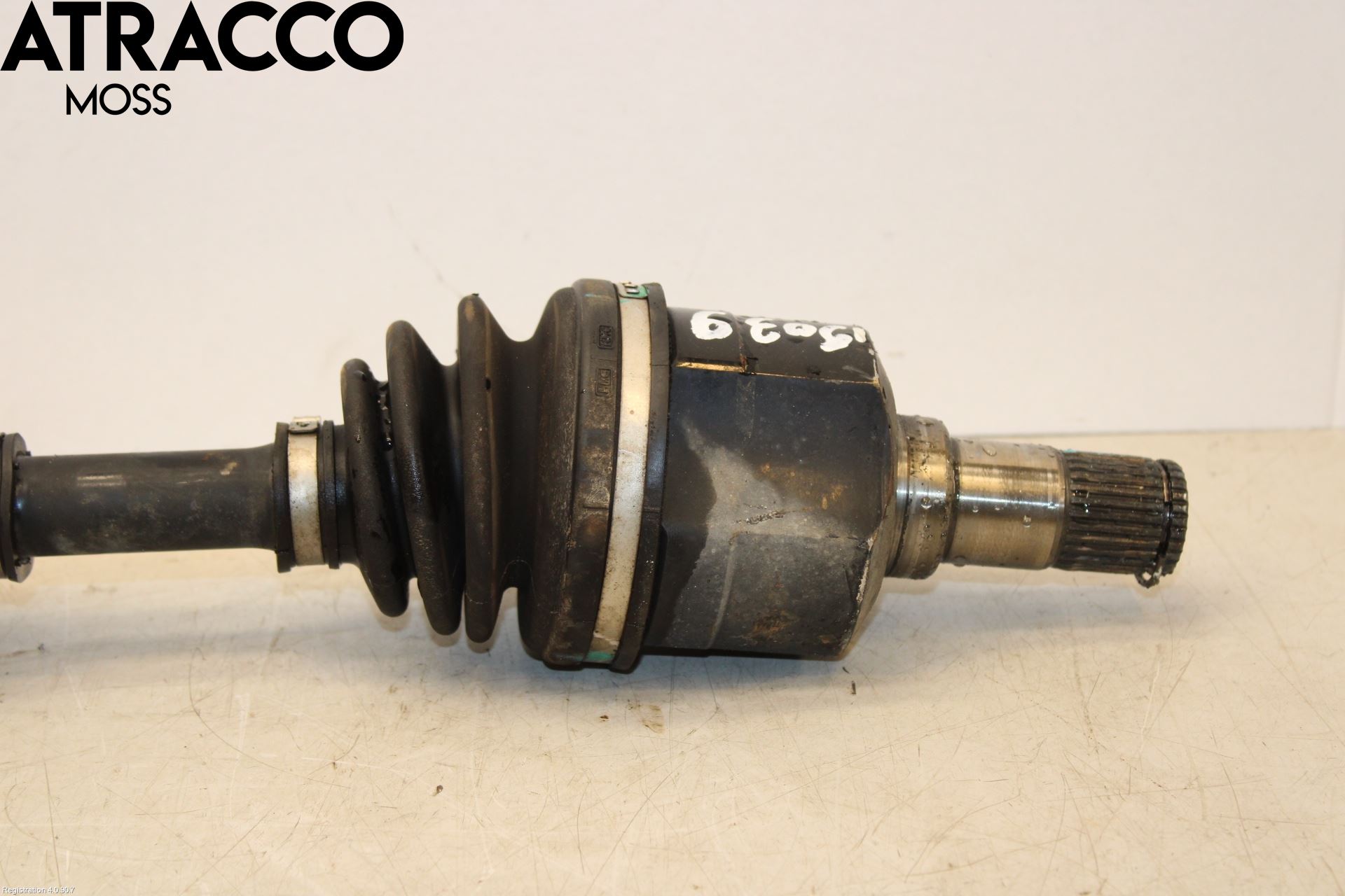 Kia OPTIMA 00-15 Drivaksel Foran Kompl Venstre