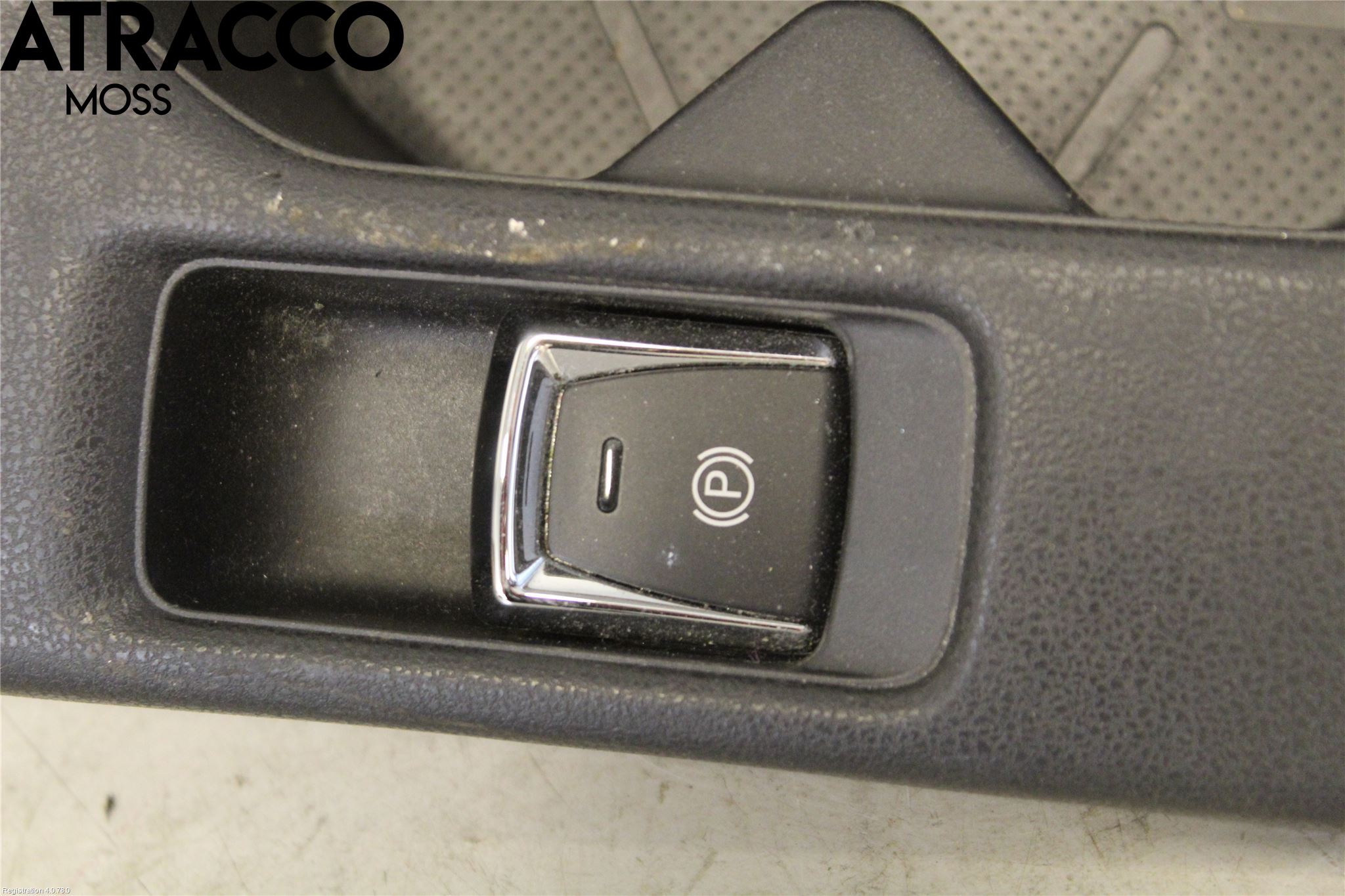 Nissan LEAF 18- Bryter Parkeringsbrems