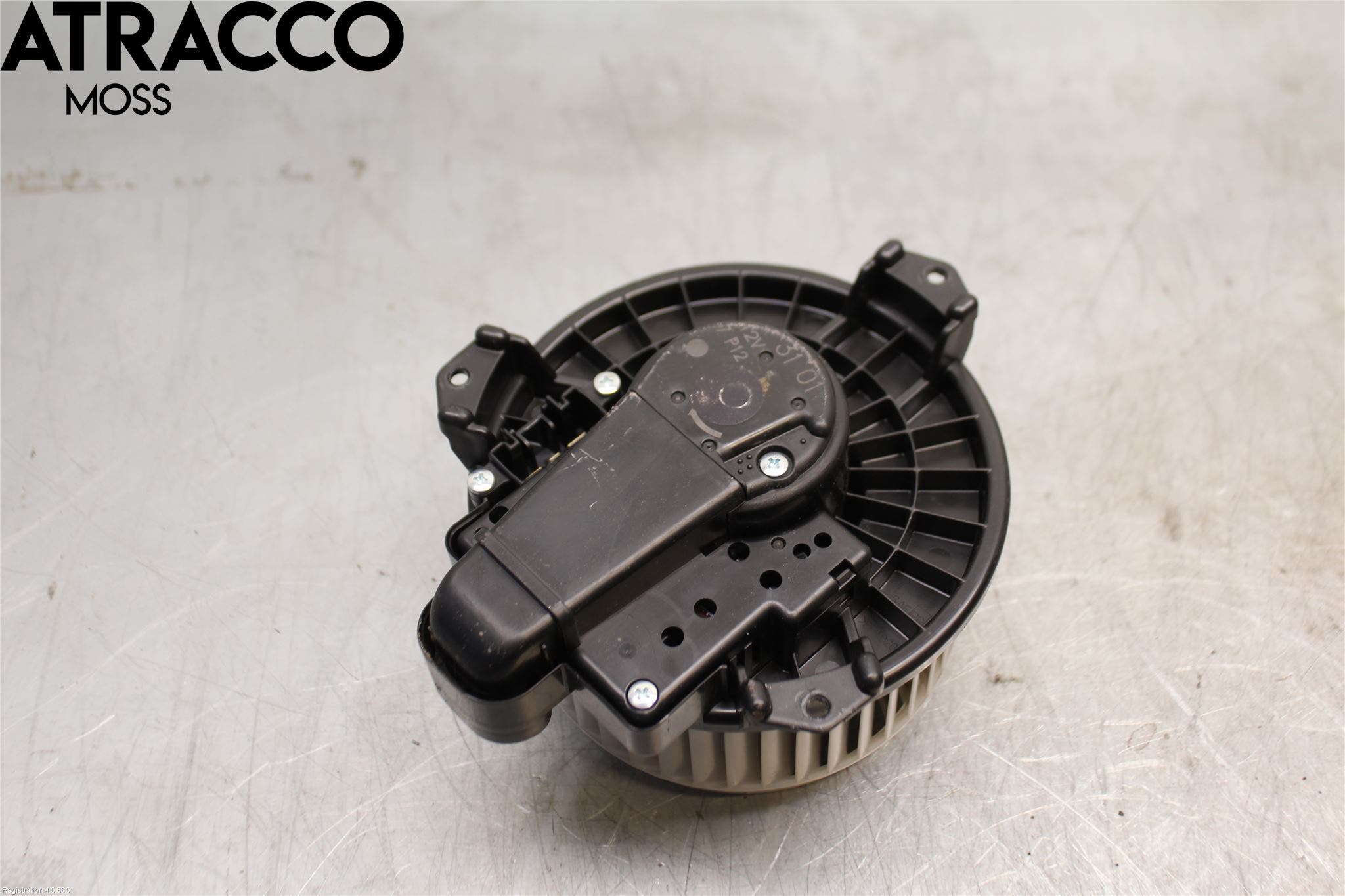 Toyota YARIS XP130 12-14 Varme Ac Varmeapparatvifte