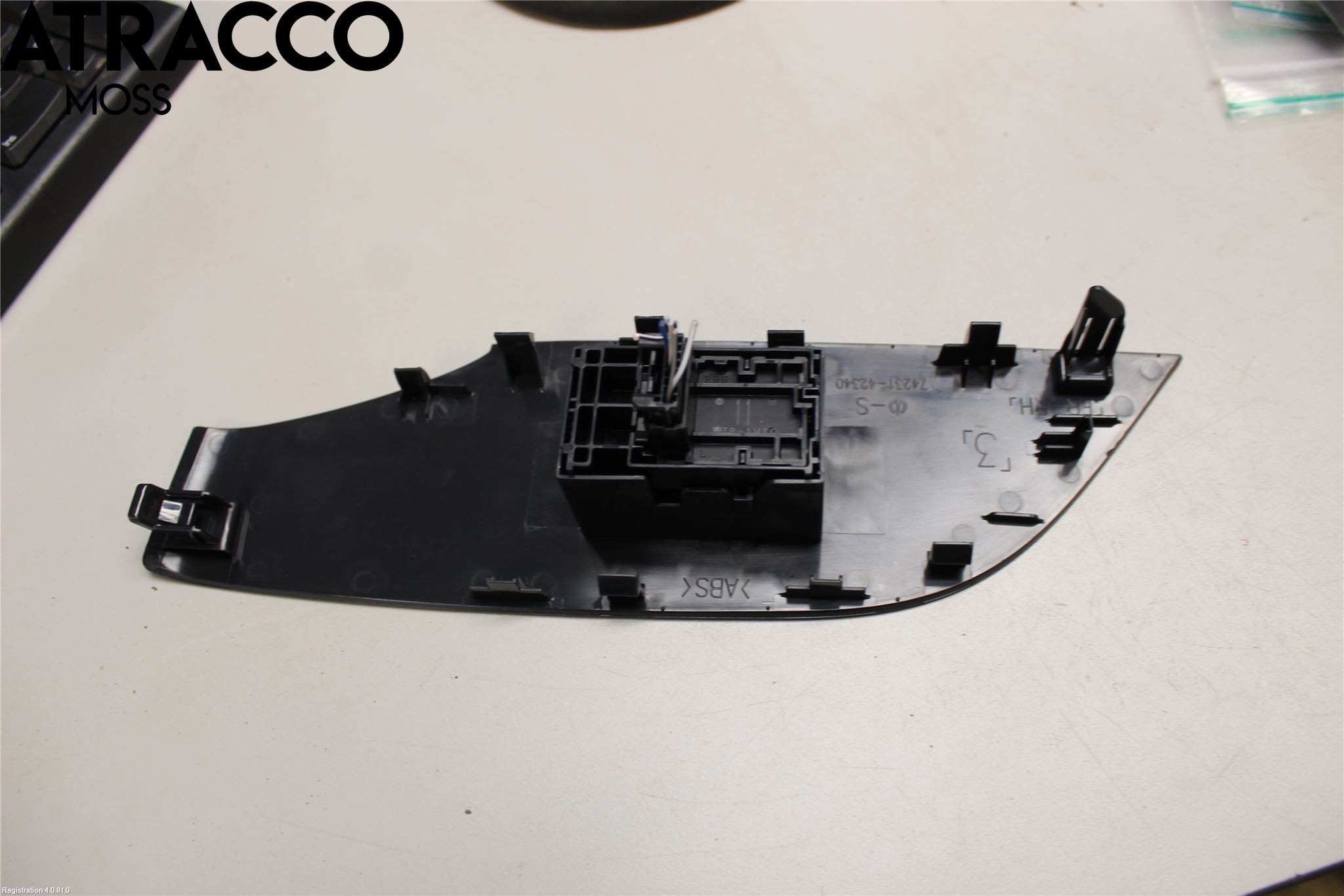 Suzuki ACROSS 21- Bryter Vindusheis