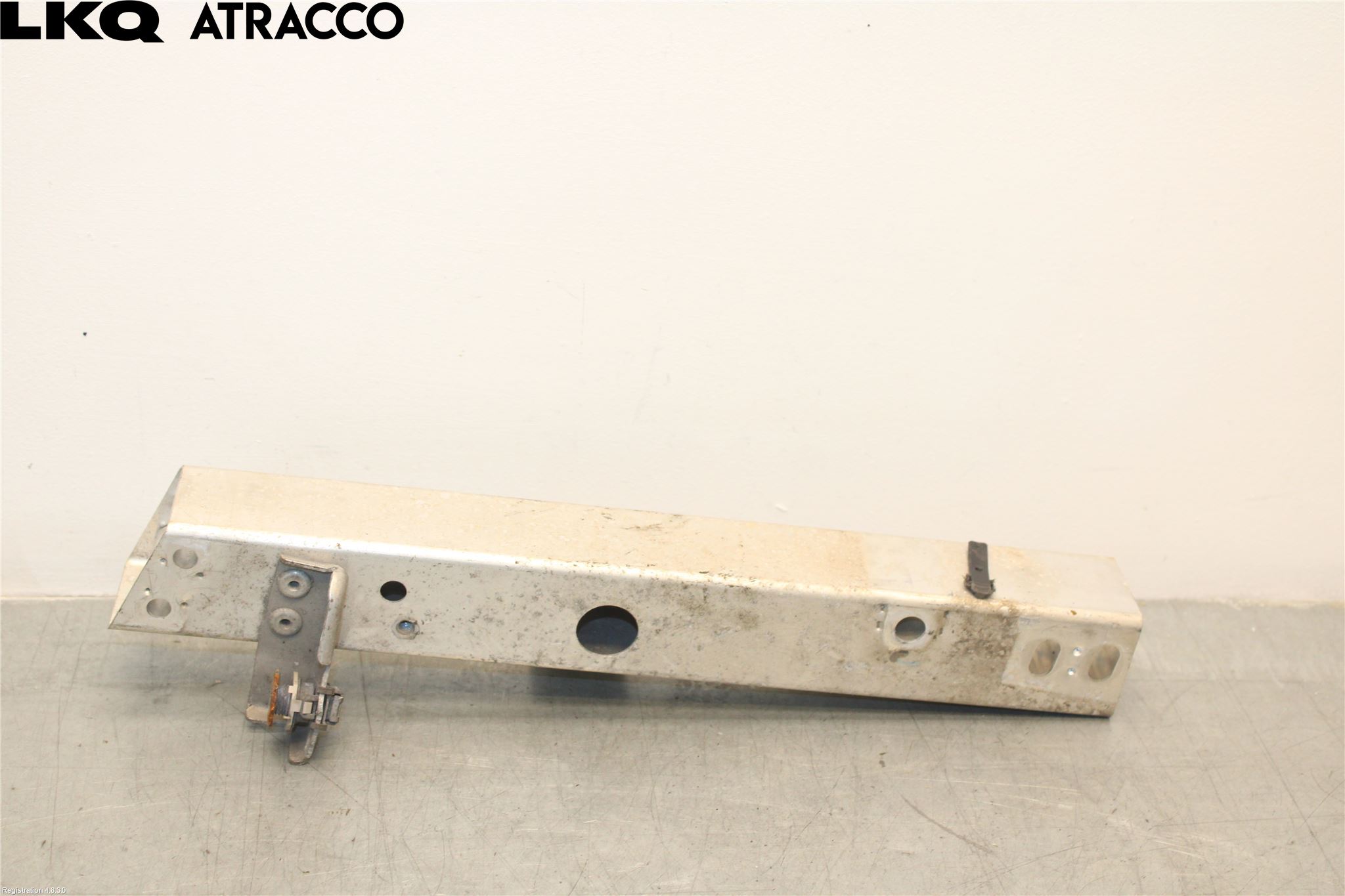 BMW i3 I01 13-22 Støtfanger Foran Feste