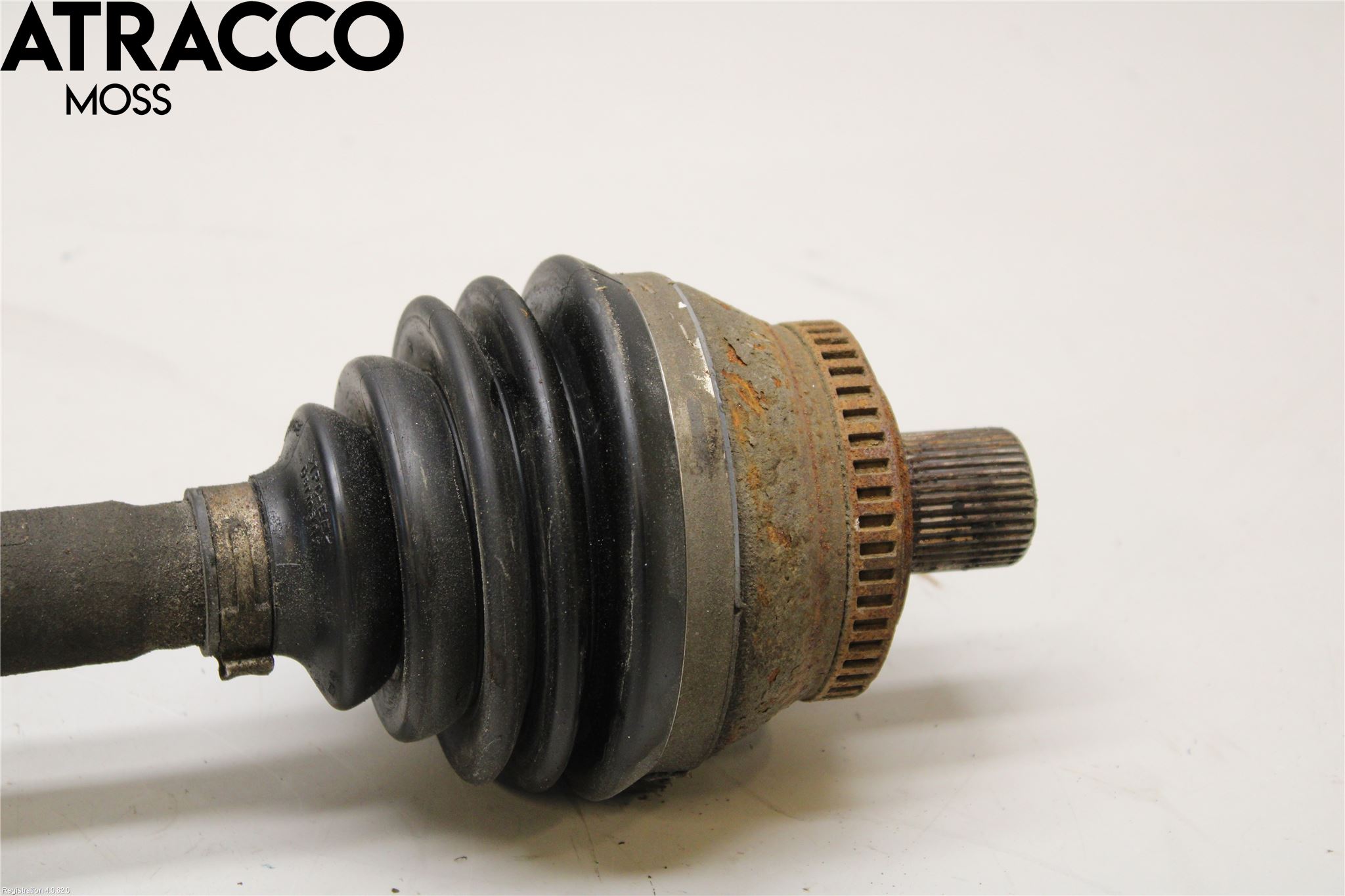 Audi  Drivaksel Foran Kompl Venstre