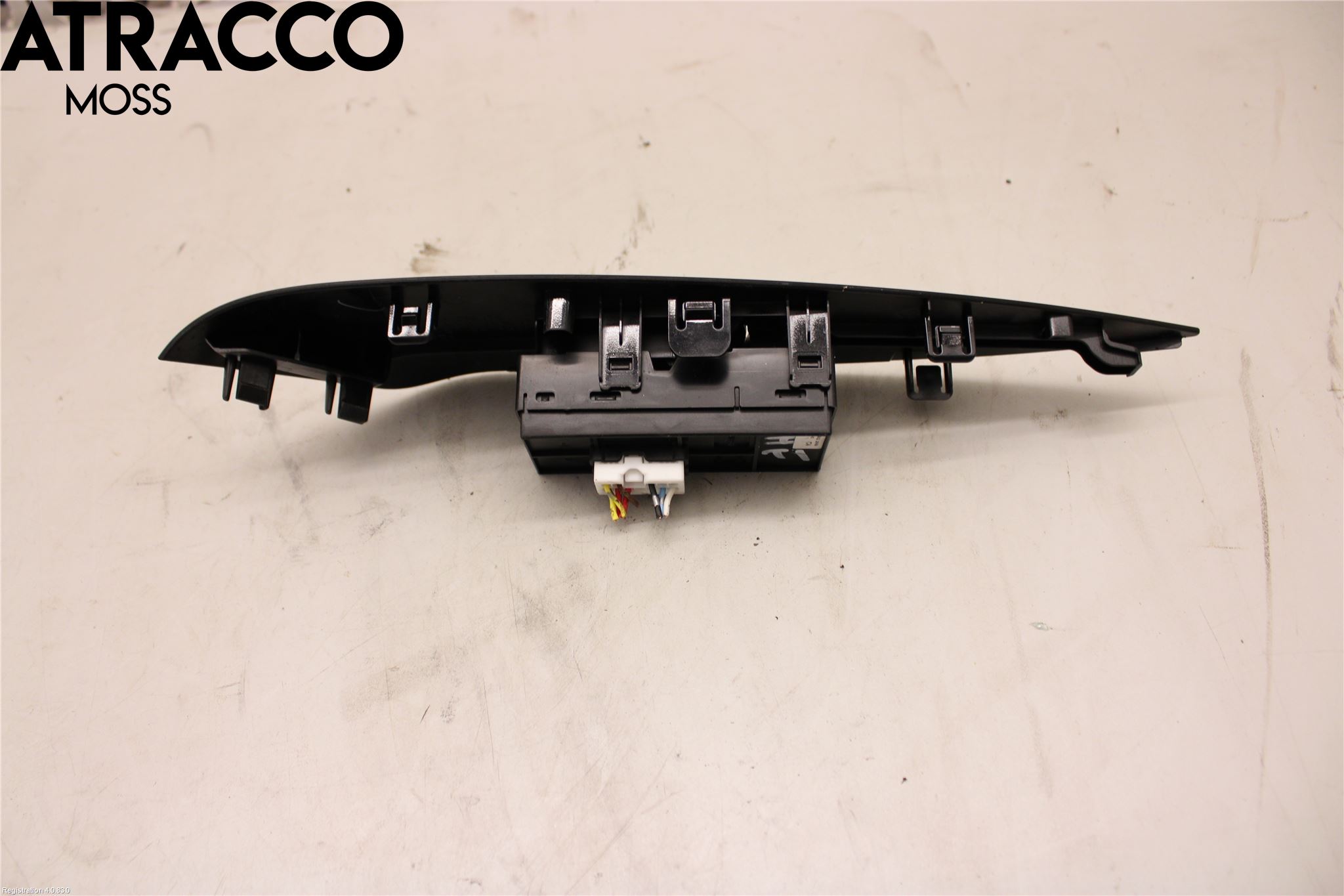 Nissan LEAF 11-17 Bryter Vindusheis