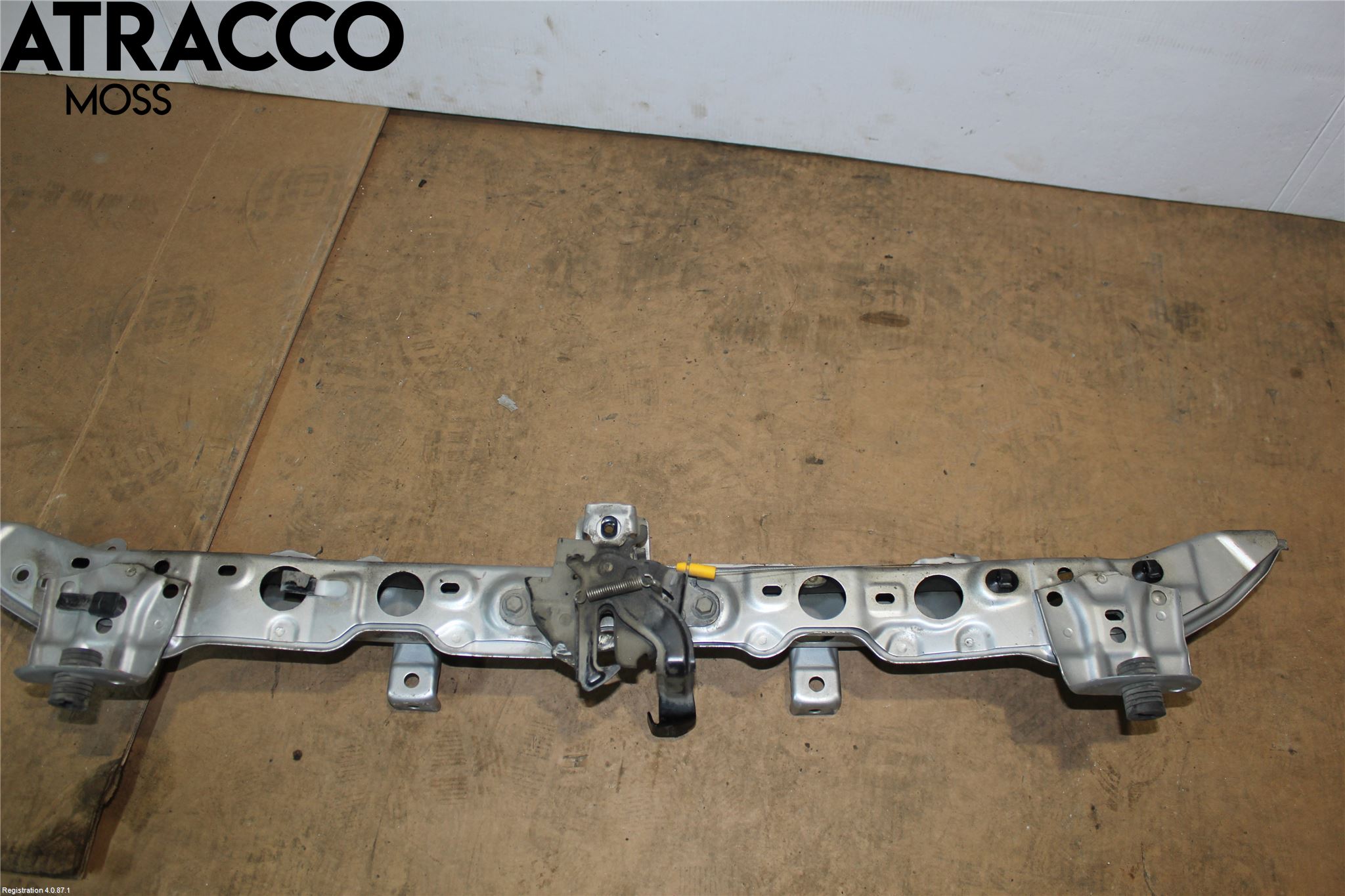 Toyota YARIS VERSO P1 00-05 Frontplate Øvre