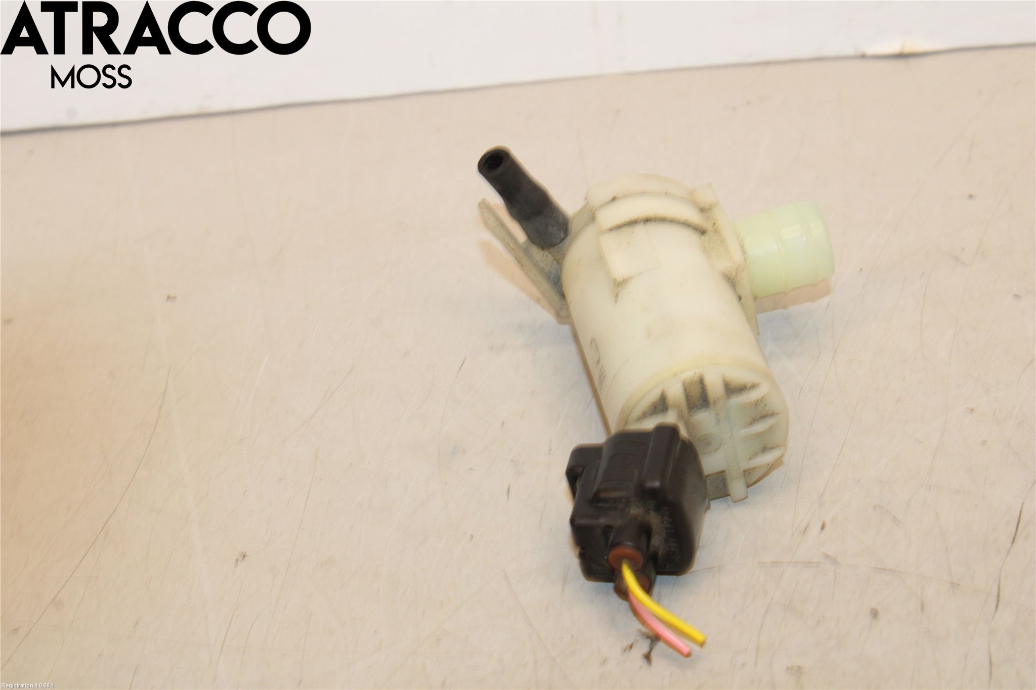 Suzuki SX4 S-CROSS 14-21 Spylerpumpe Frontrute