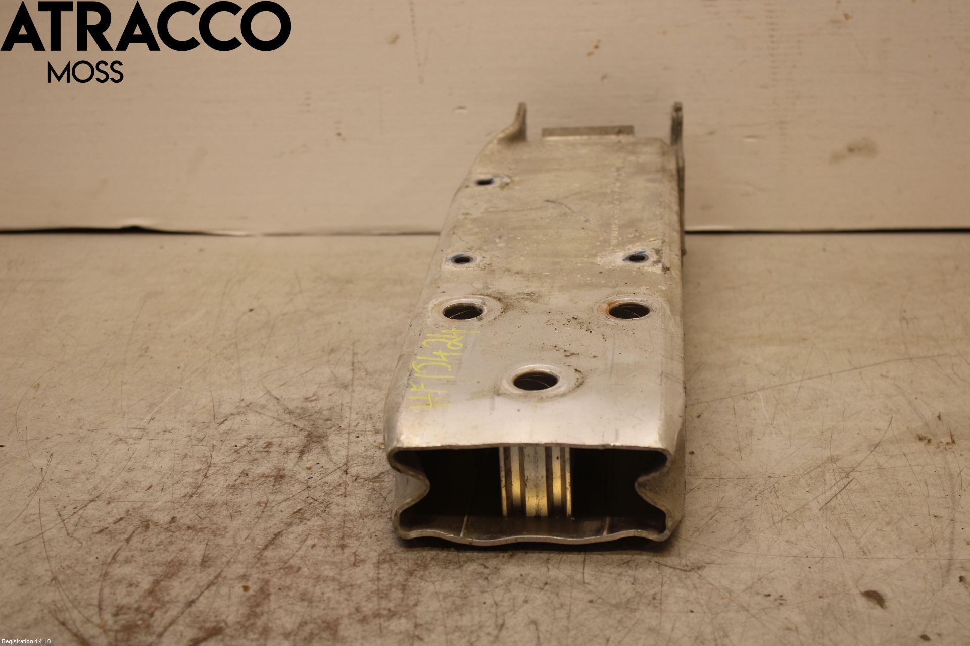 BMW 1 F20/F21 11-19 Støtfanger Foran Feste