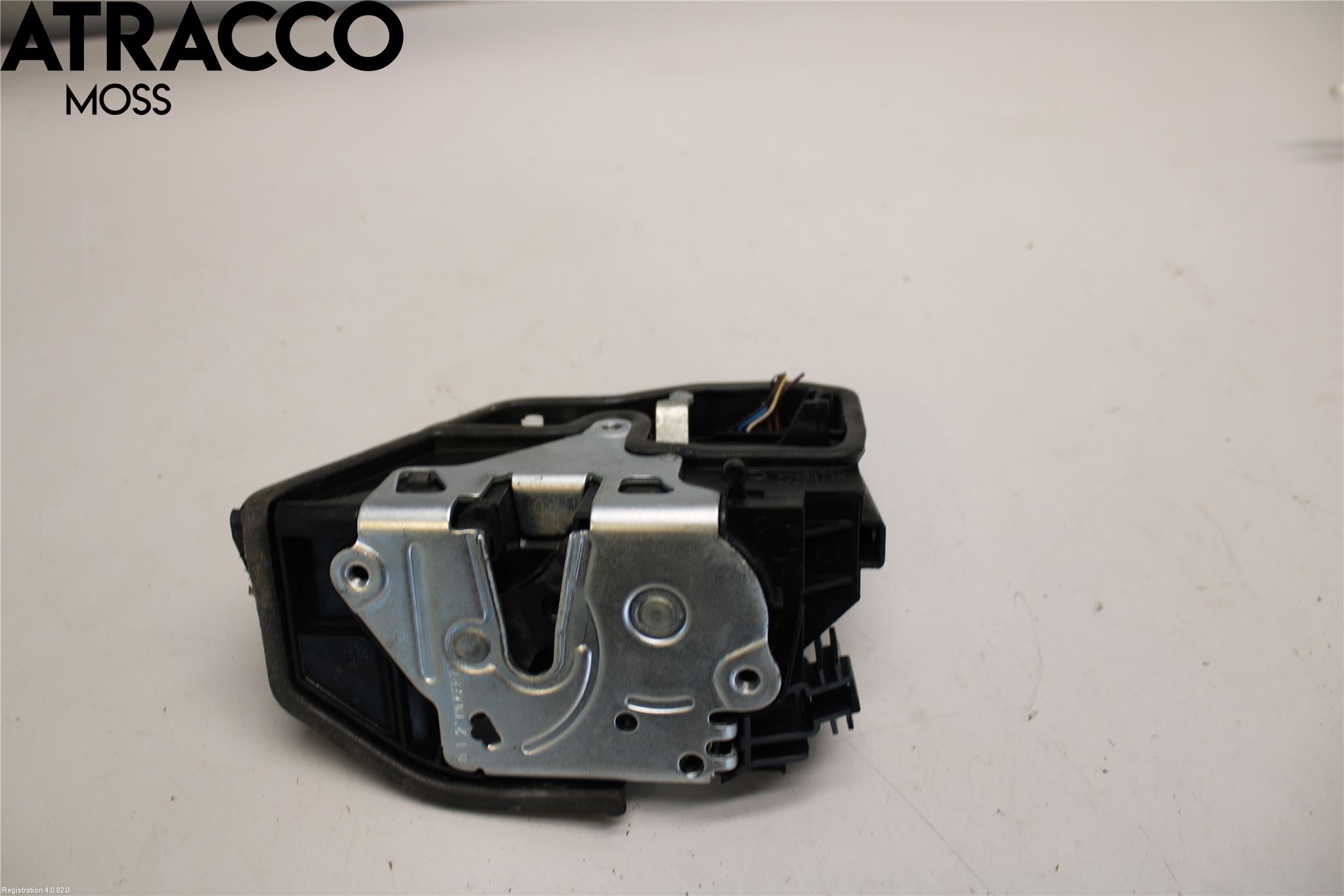 BMW 3 F30/F31/F80 12-19 Dørlås - Låsekasse