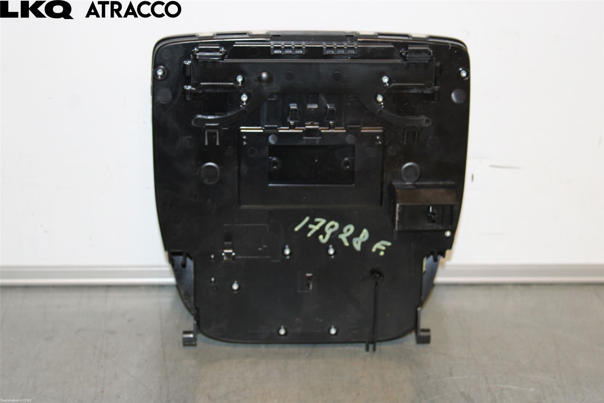 Mercedes-Benz MB C-KLASS (W205) 14-21 Innr Taklys