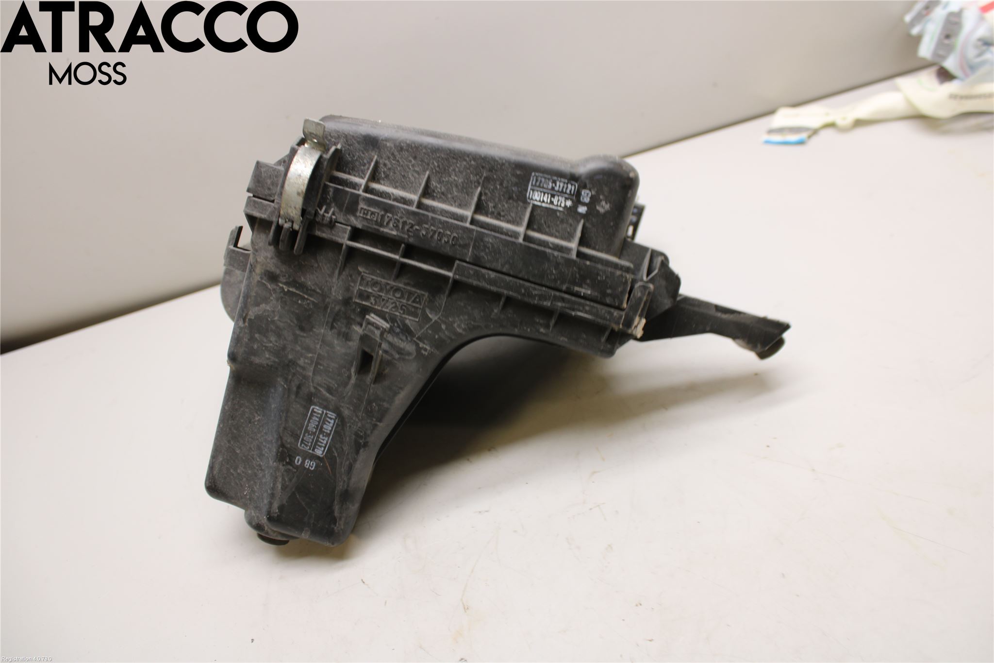 Toyota PRIUS+ ZVW40 12-20 Luftfilter Boks