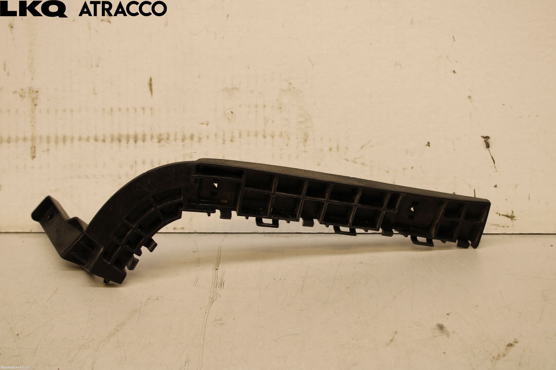 Suzuki SX4 S-CROSS 14-21 Støtfangerfeste Bak Venstre